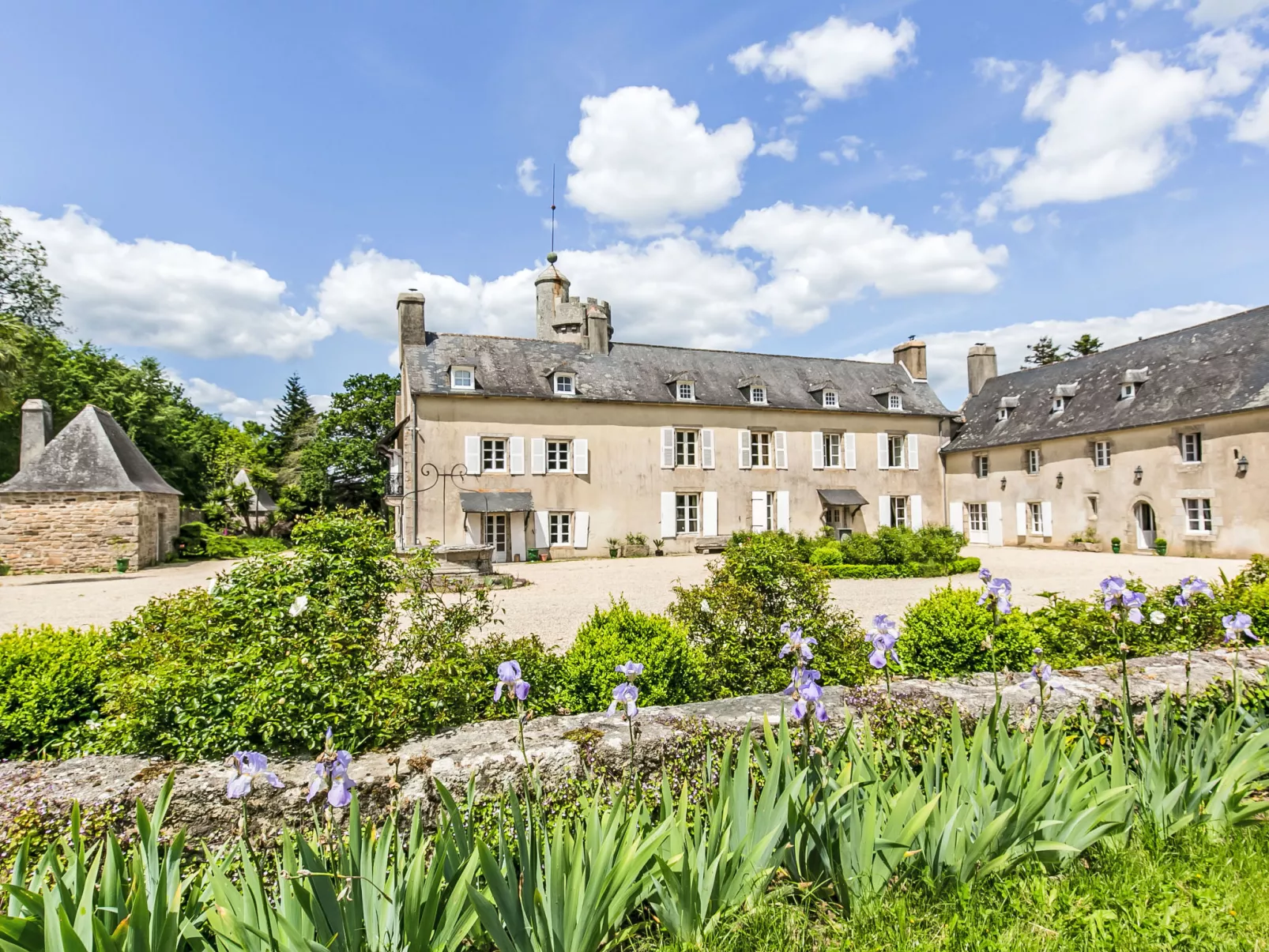 La Manoir du Moros-Outside