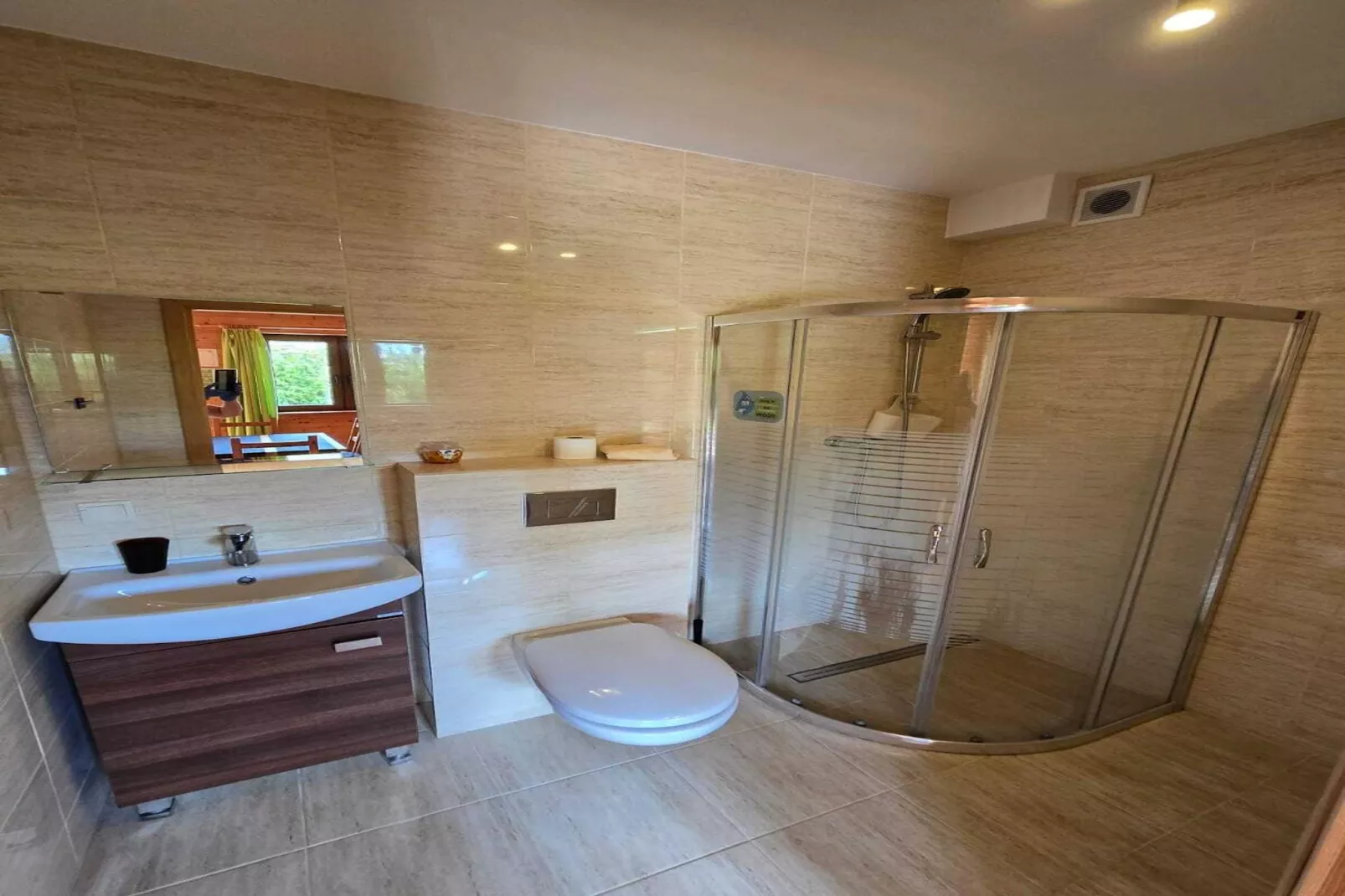 Domki wakacyjne STANDARD dla 4 osób Sarbinowo-Bathroom