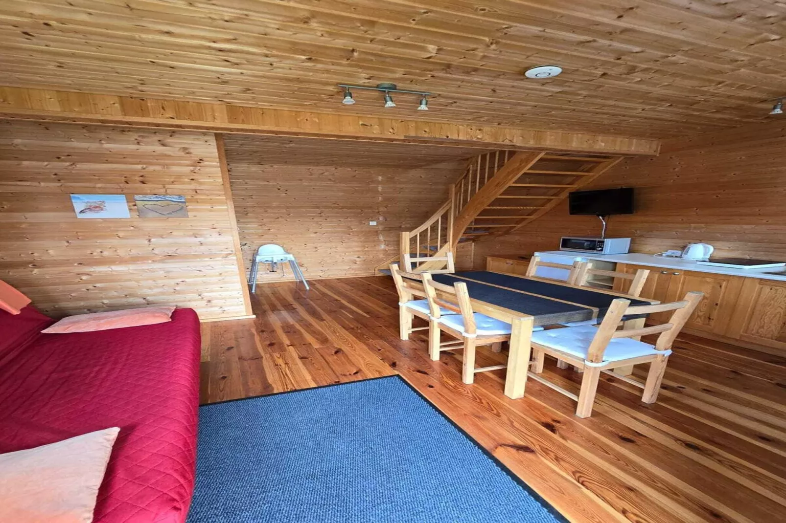 Domki wakacyjne STANDARD dla 4 osób Sarbinowo-Dining room