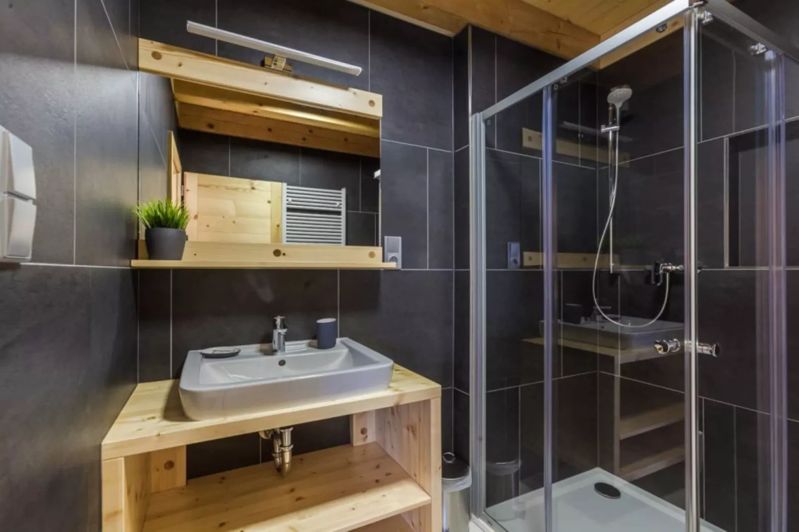 Malá Morávka MMF24-Bathroom