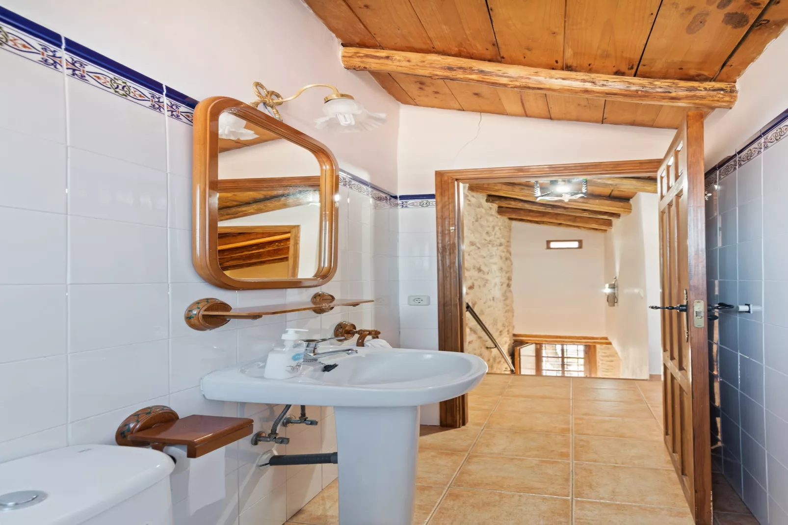 Casa del Palomar 8-Landing