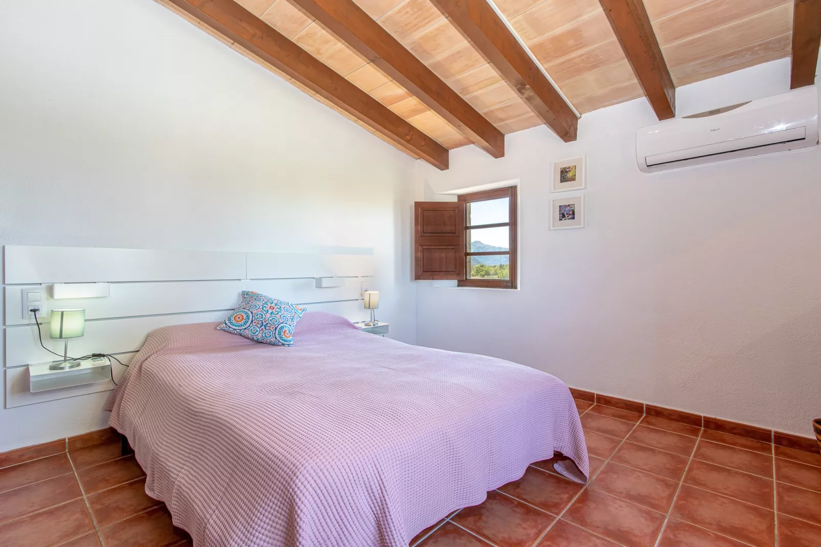 Cal Mercader Gran Villa con Piscina y Jardín-Schlafzimmer