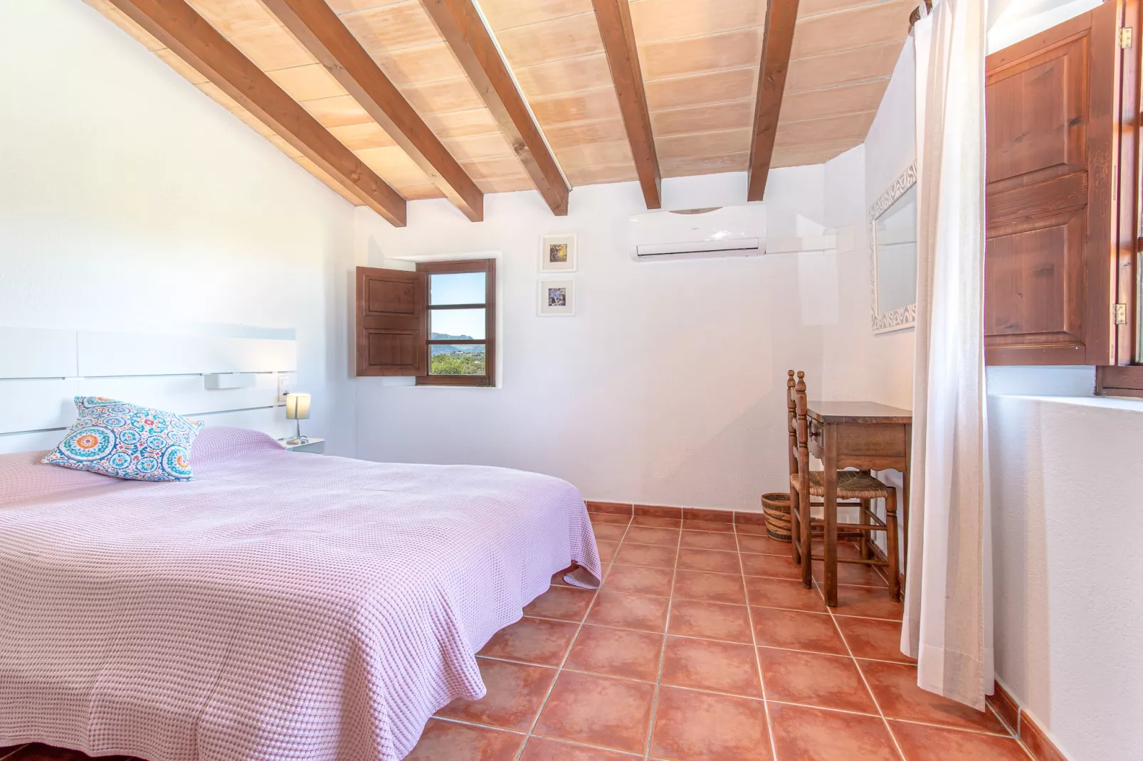 Cal Mercader Gran Villa con Piscina y Jardín-Schlafzimmer