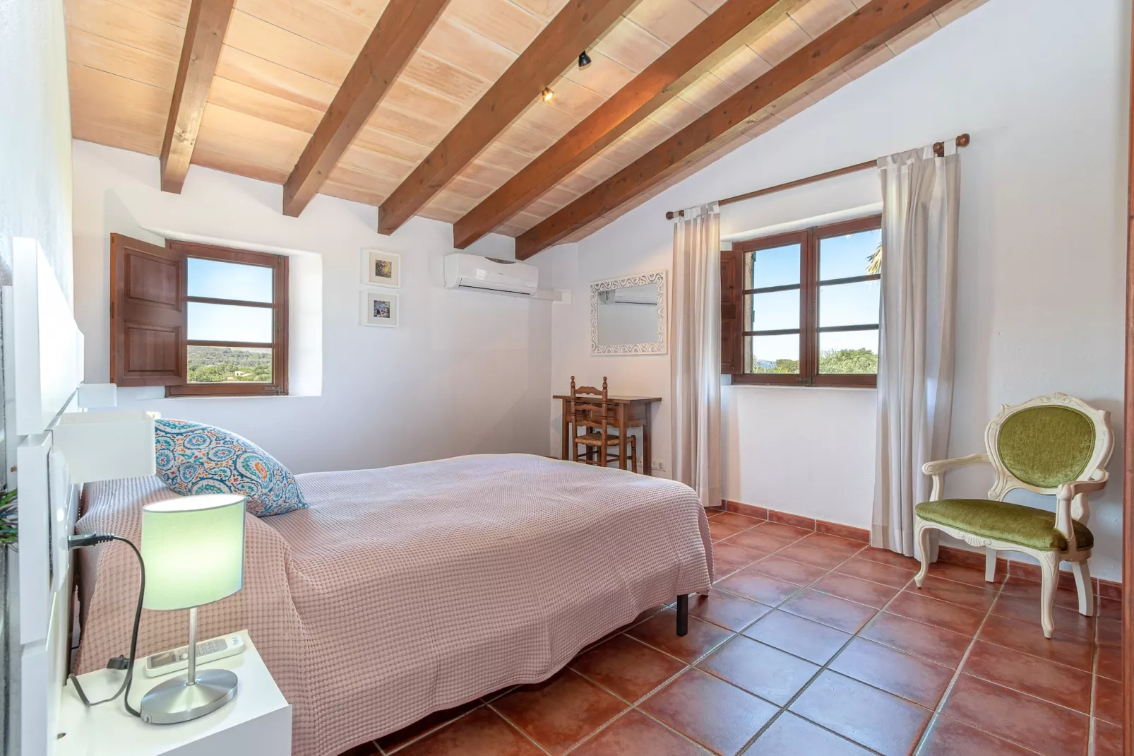 Cal Mercader Gran Villa con Piscina y Jardín-Schlafzimmer