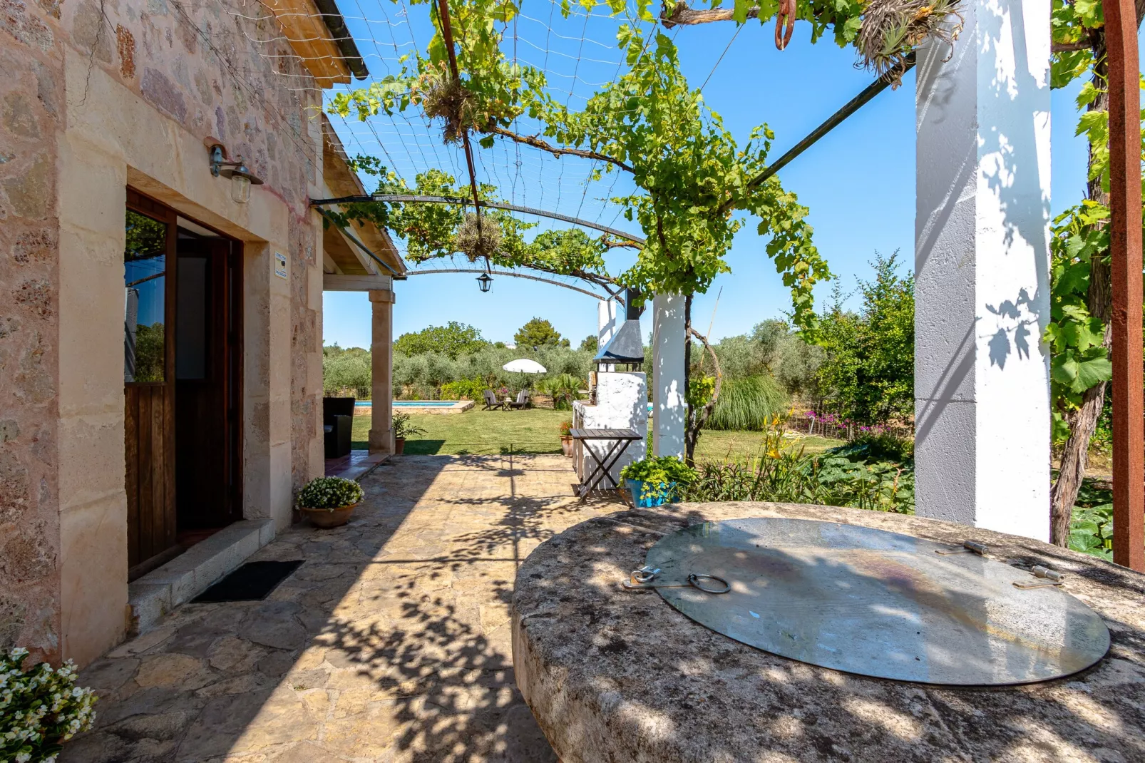 Cal Mercader Gran Villa con Piscina y Jardín-Außenbereich