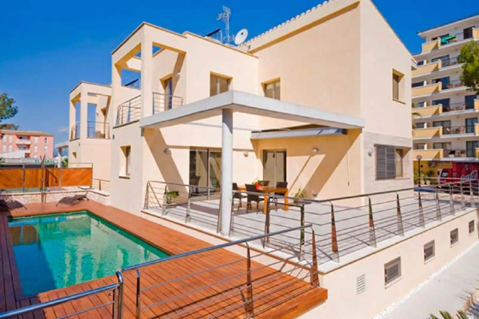VILLA MEDITERRANEAN-Outdoor