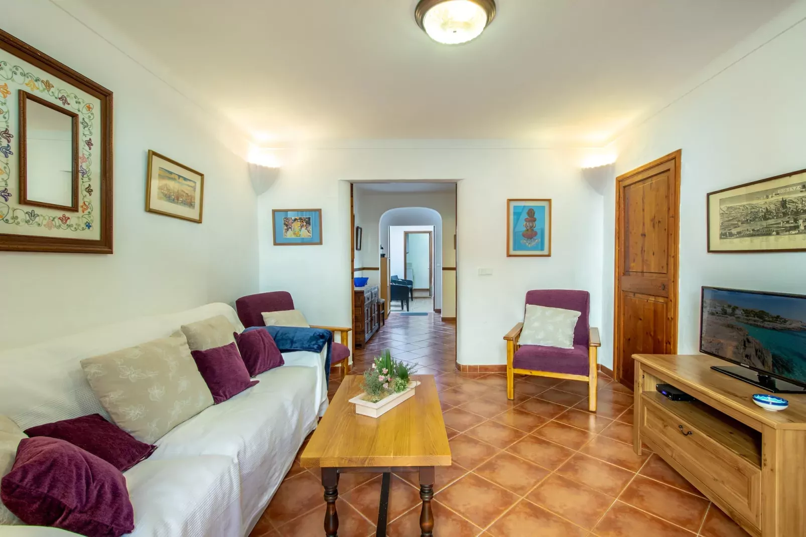 Casa Joana Acogedora Casa de Pueblo con Terraza-Living room