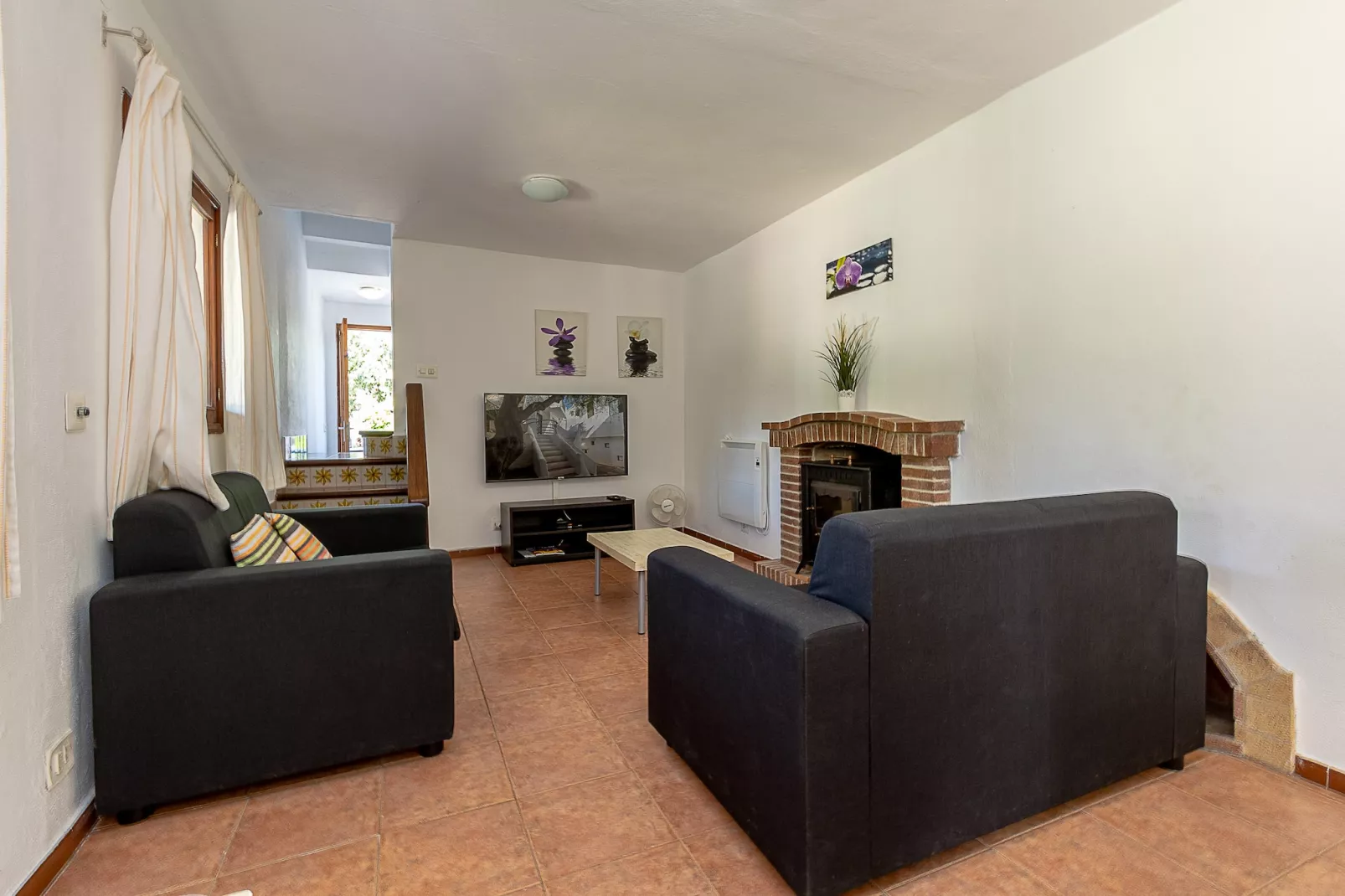 VILLA LAS PALMERAS IDEAL PARA TELETRABAJAR EN POLL-Living room