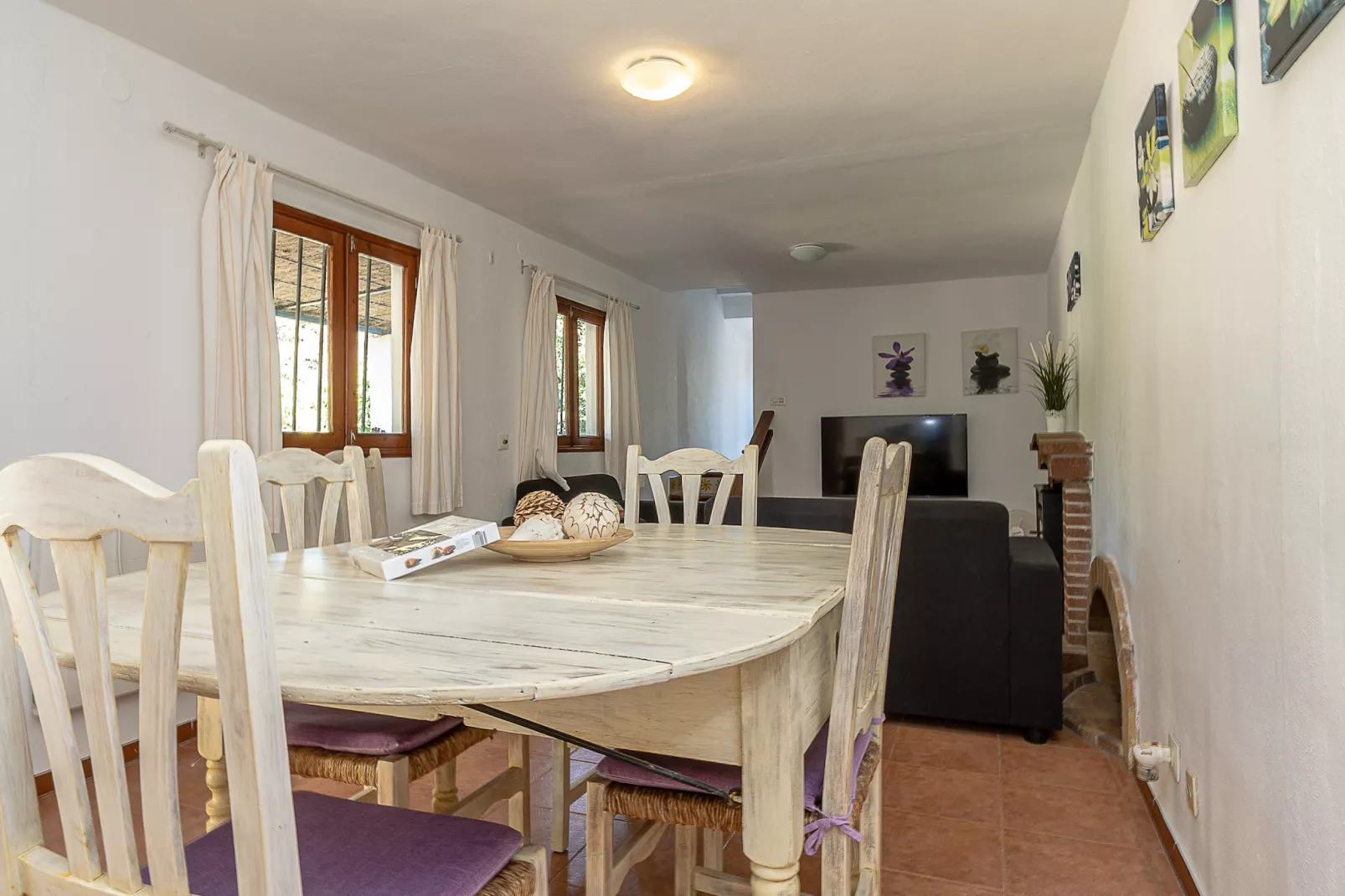 VILLA LAS PALMERAS IDEAL PARA TELETRABAJAR EN POLL-Dining room