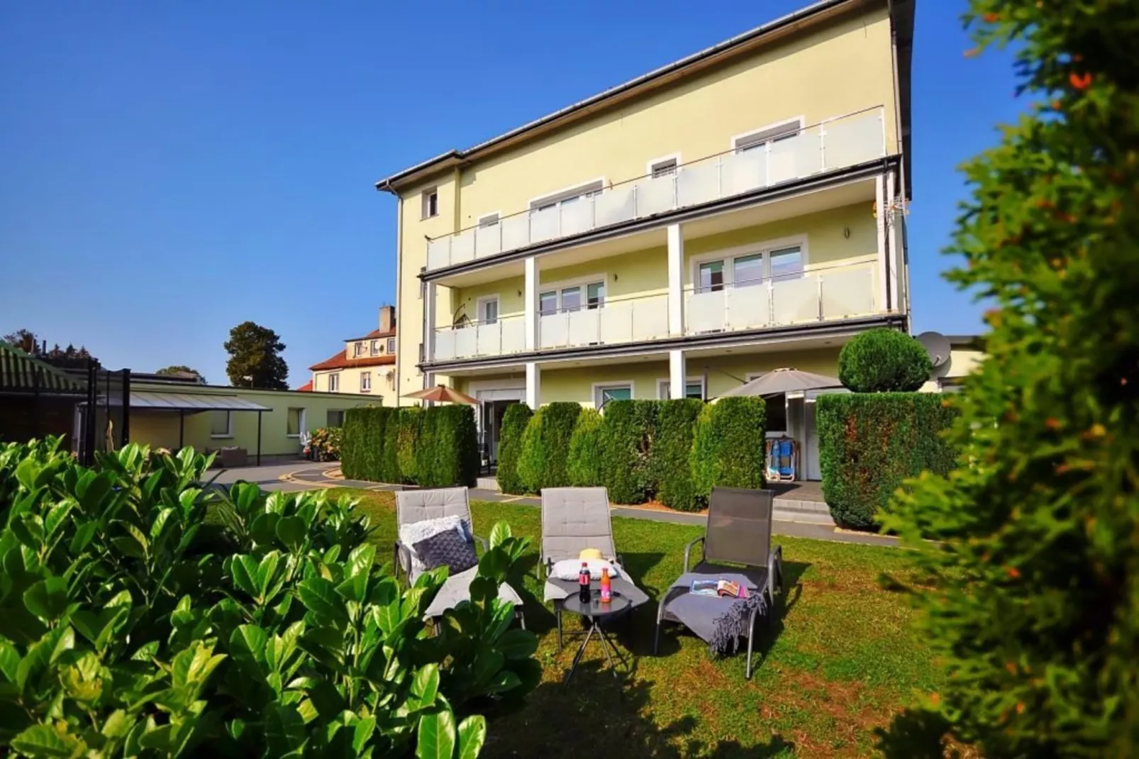 	Studio 2-osobowe nr 2 17 m2 na poddaszu Ustronie Morskie-Terrace balcony
