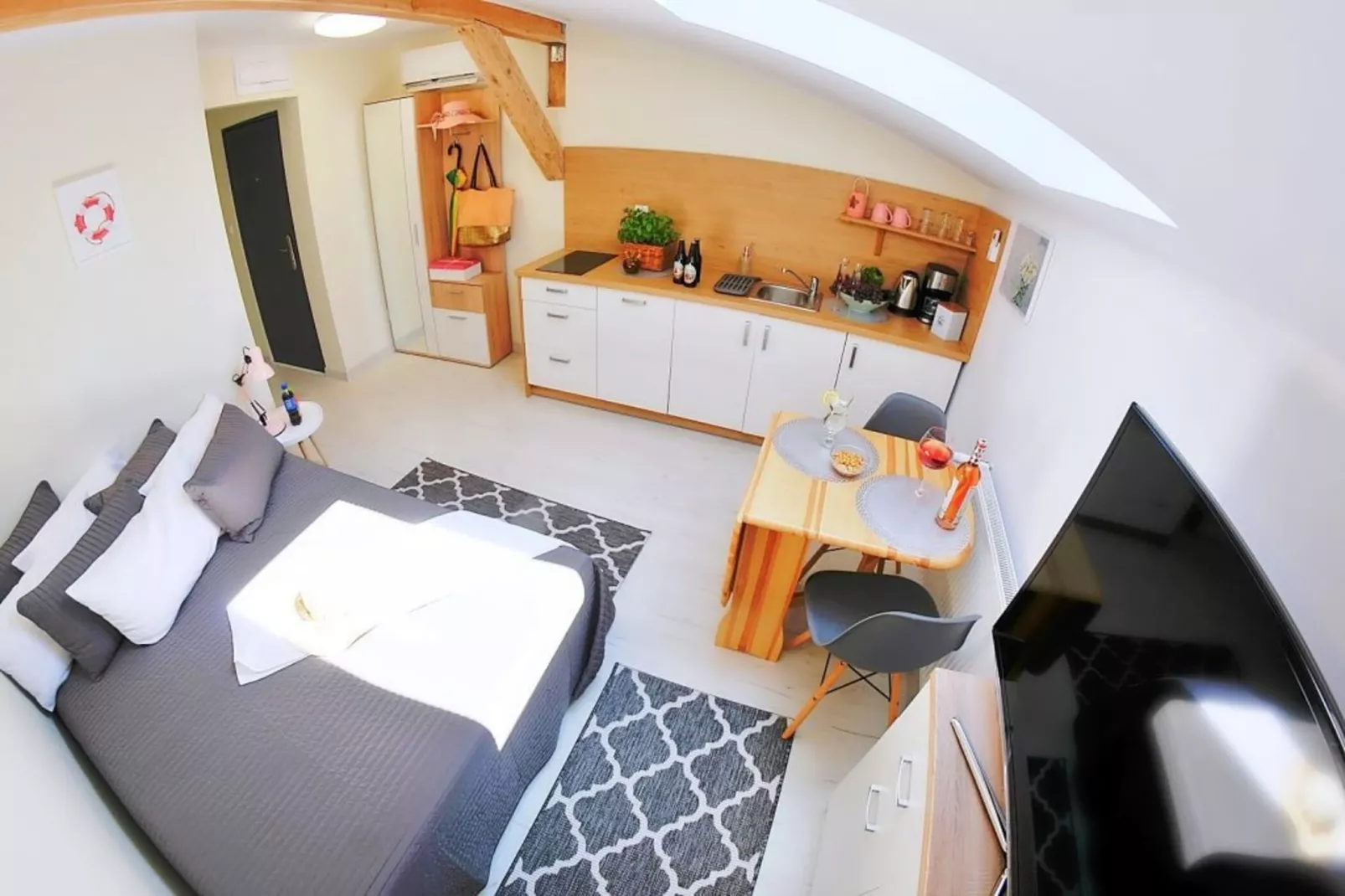 Studio 2-osobowe nr 3 16 m2 na poddaszu Ustronie Morskie-Bedroom
