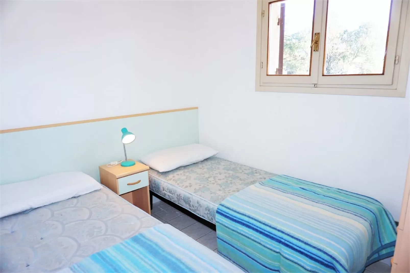 LN 30/32-Bedroom