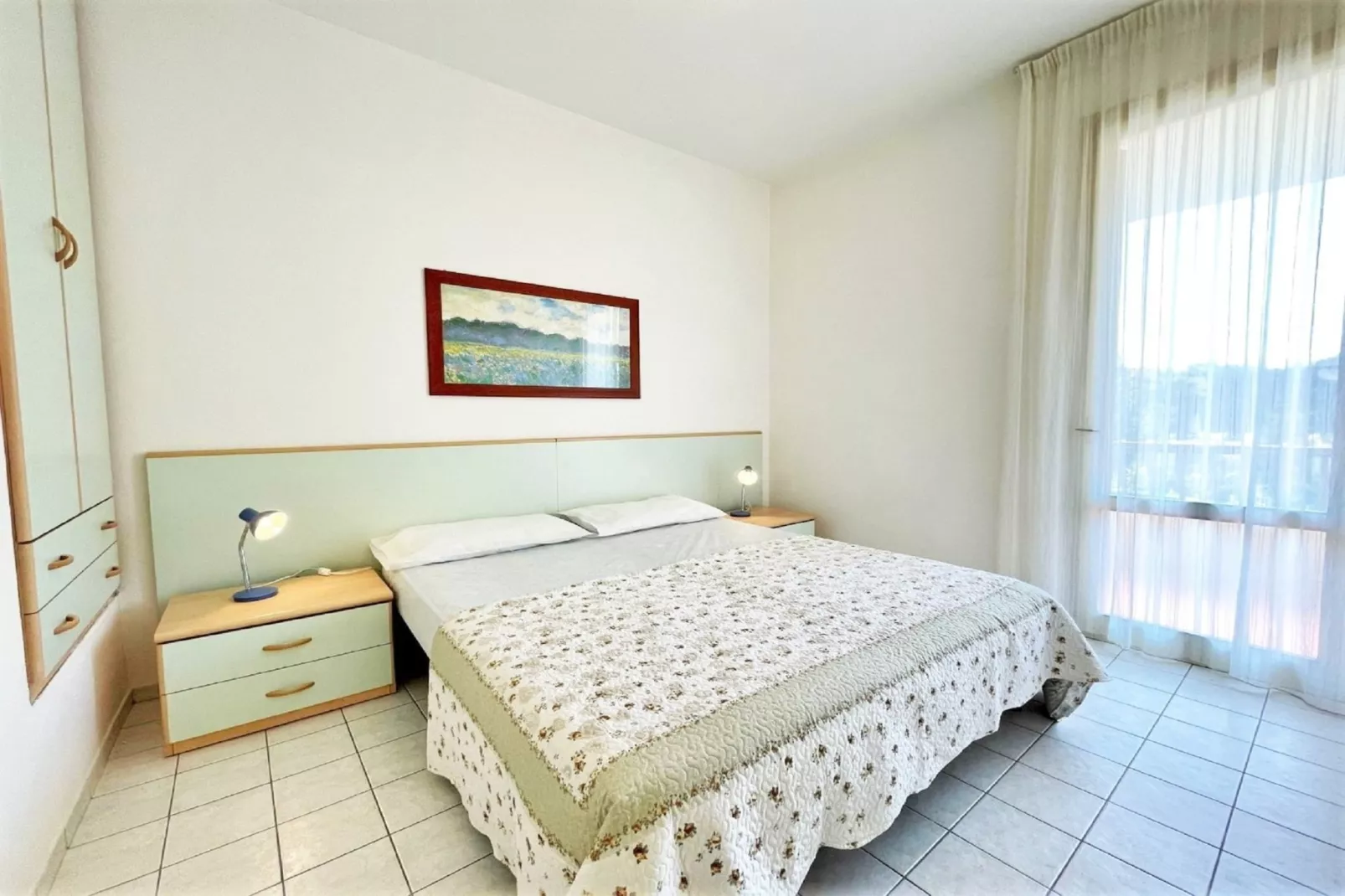 LN 32/95-Bedroom