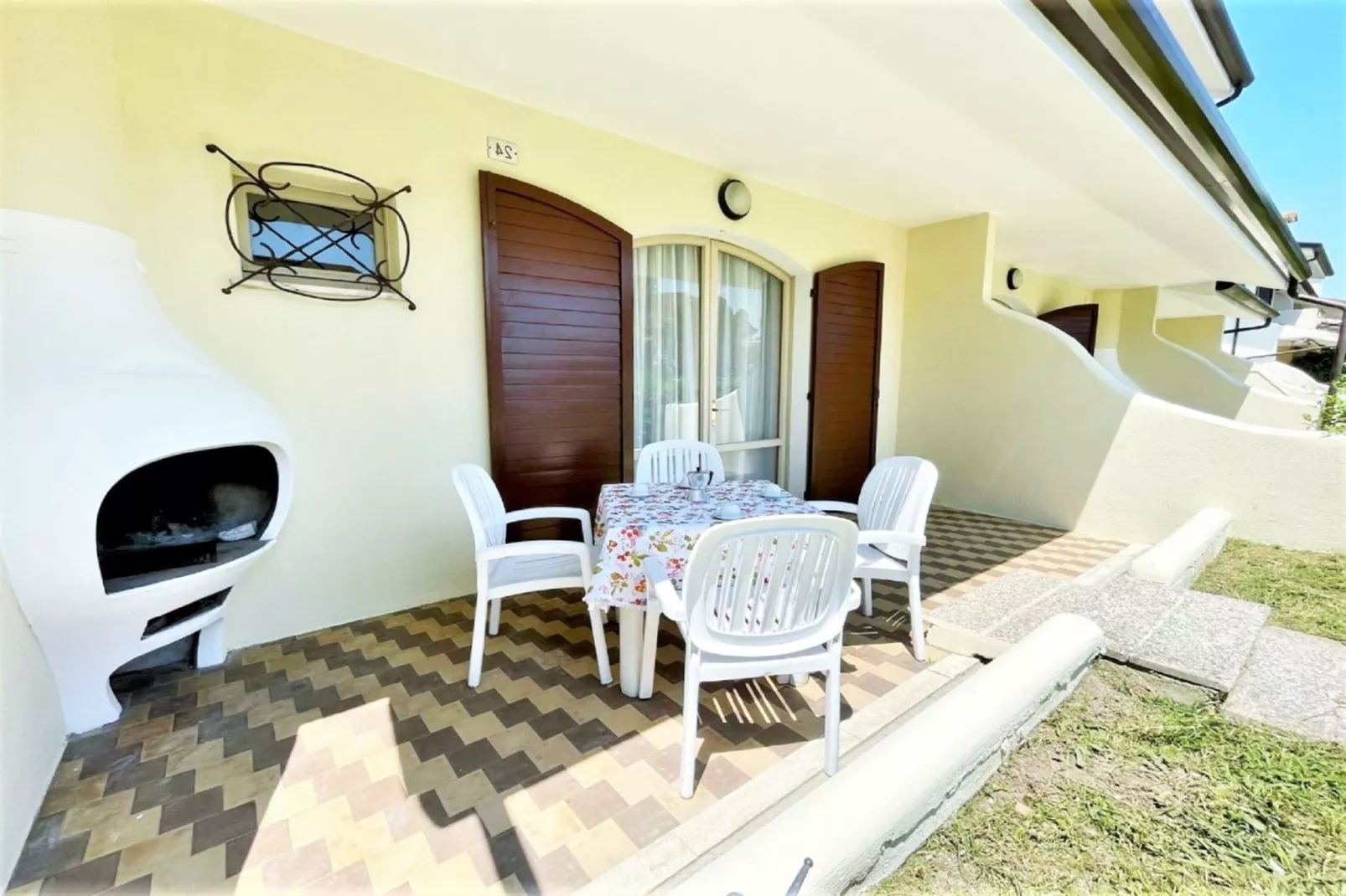 LN 32/95-Terrace balcony