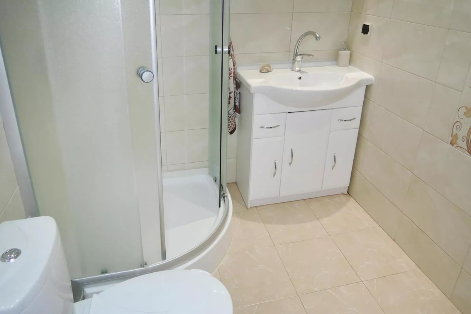 Holiday home Kolczewo Leszowka-Bathroom