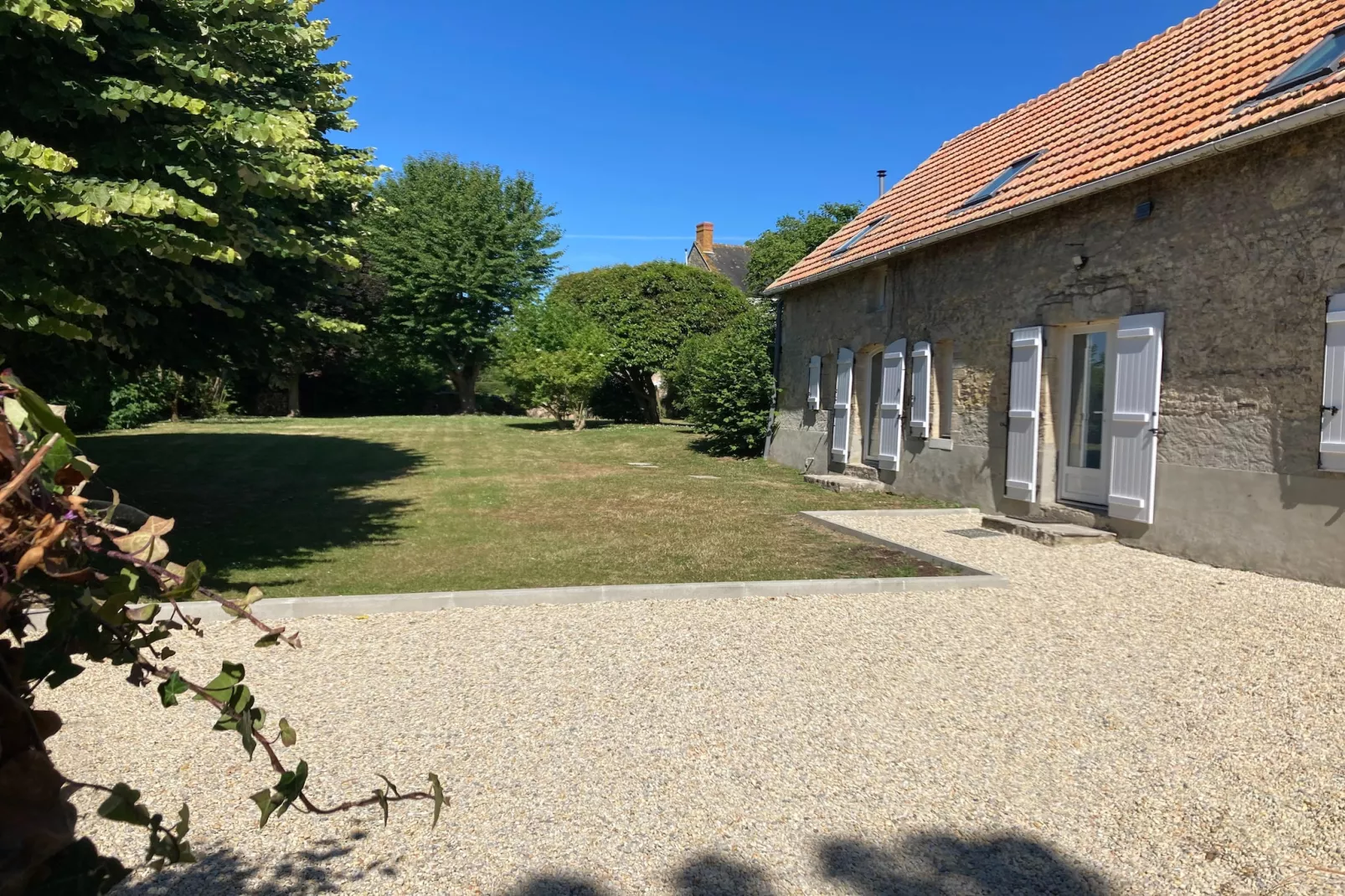 MAISON VIROLE-Jardin d'été