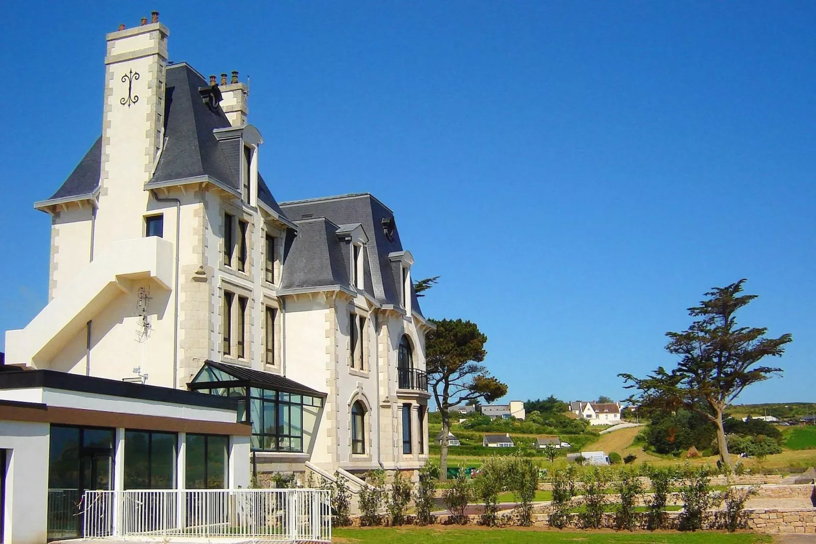 Résidence Domaine des Roches Jaunes 1-Exterior summer