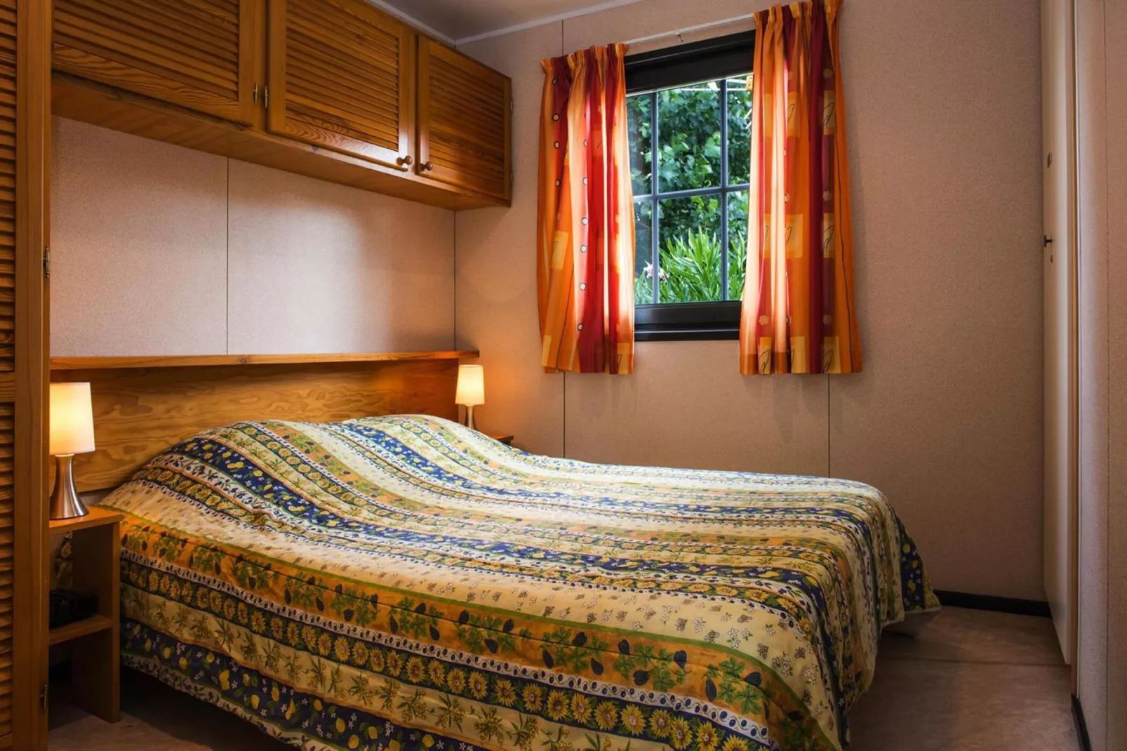 Domaine Les Mûriers Vendres-Plage // mobilhome 2 chambres-Bedroom