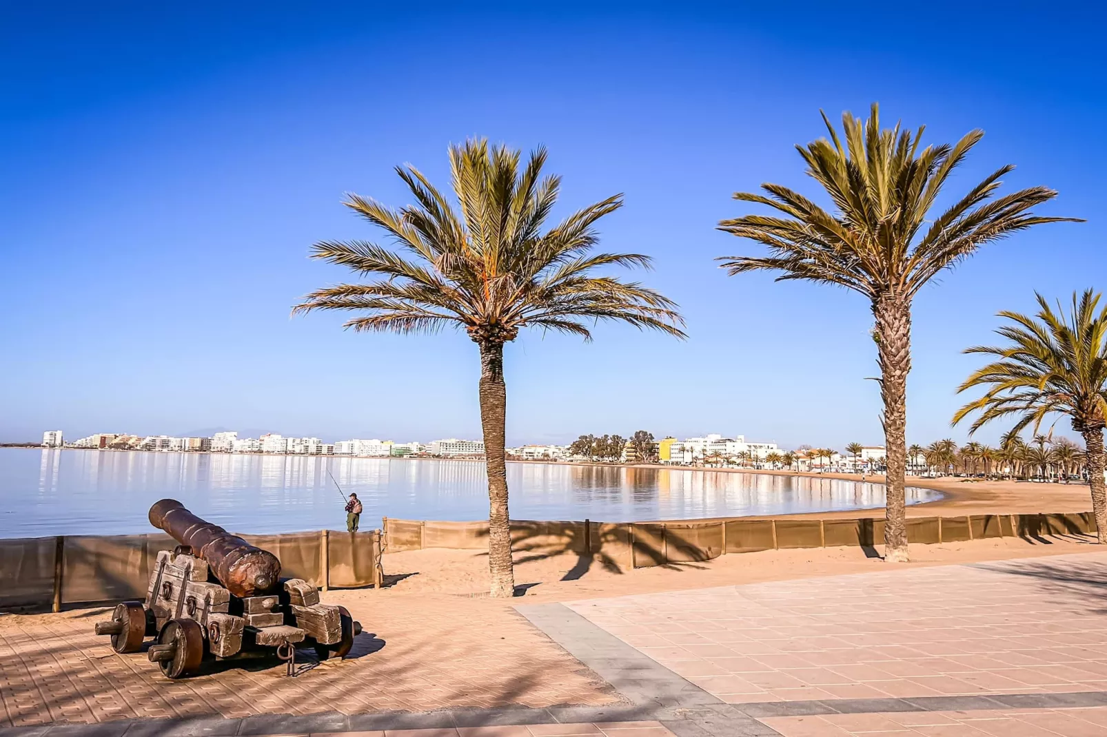 SEVILLA 1  1B Roses-Areas summer 1km