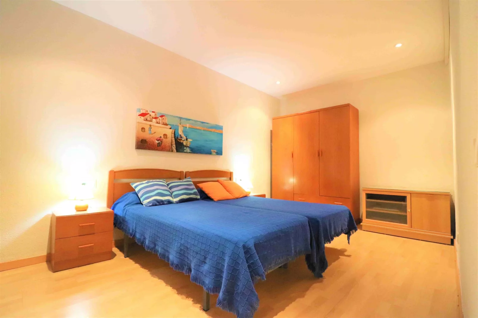 P.C. TRAMUNTANA 2 1 Roses-Bedroom