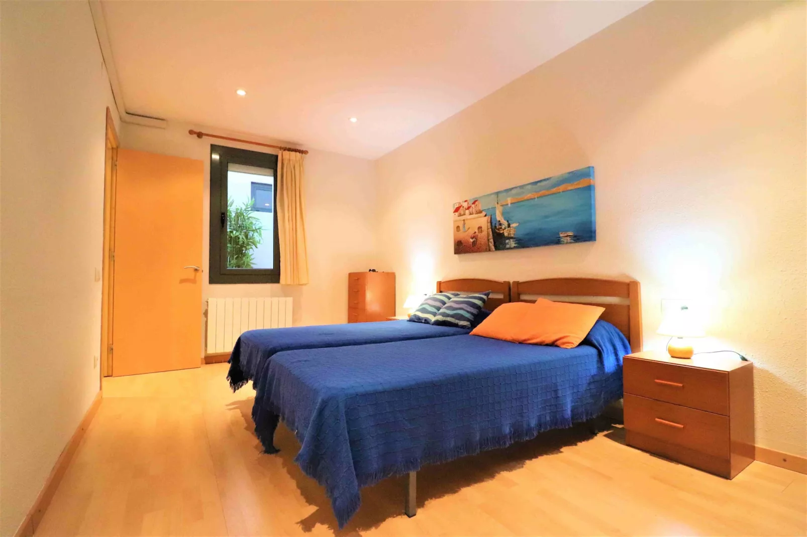 P.C. TRAMUNTANA 2 1 Roses-Bedroom
