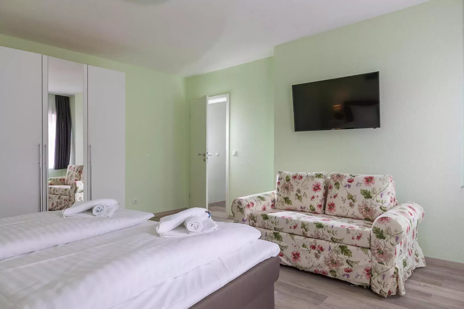 Schlossblick 4 Pers-Schlafzimmer