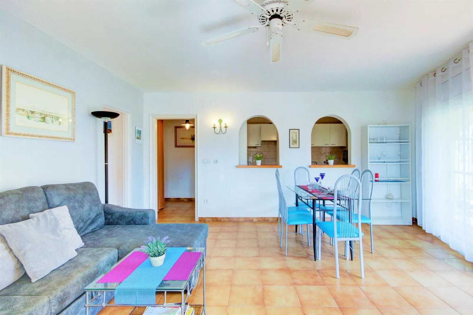 GOLF II BJS 6 Roses - Immo Barneda-Living room