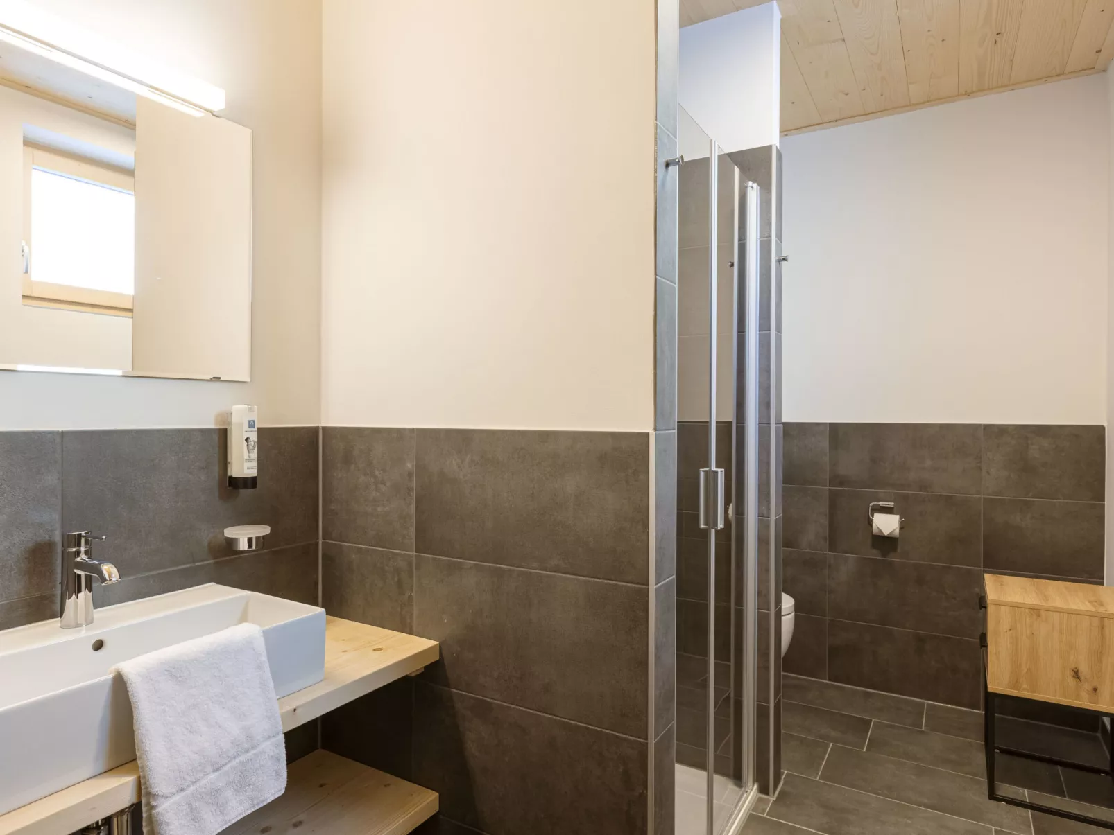 Mit 3 Schlafzimmer 6 Sauna-Drinnen
