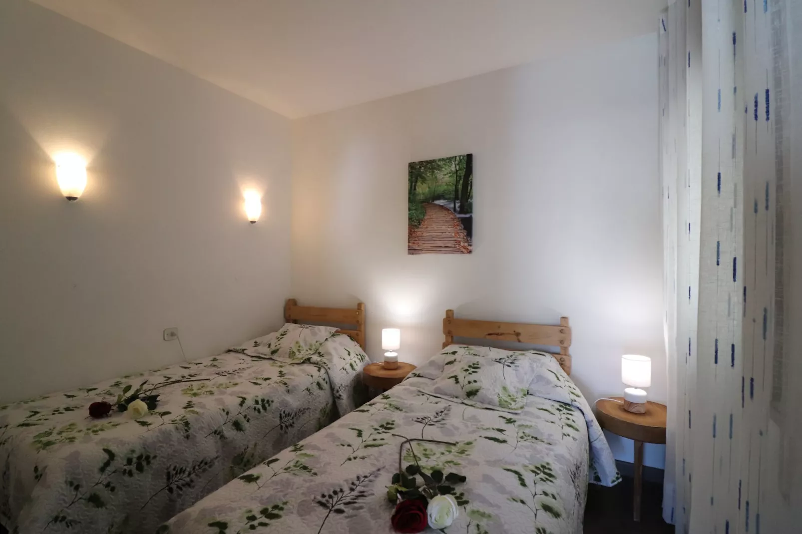 DELFIN 9 J Canyelles Roses-Bedroom