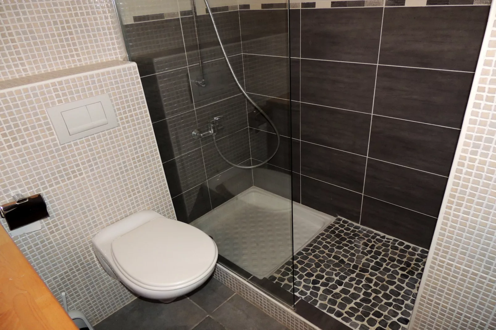 DELFIN 9 J Canyelles Roses-Bathroom