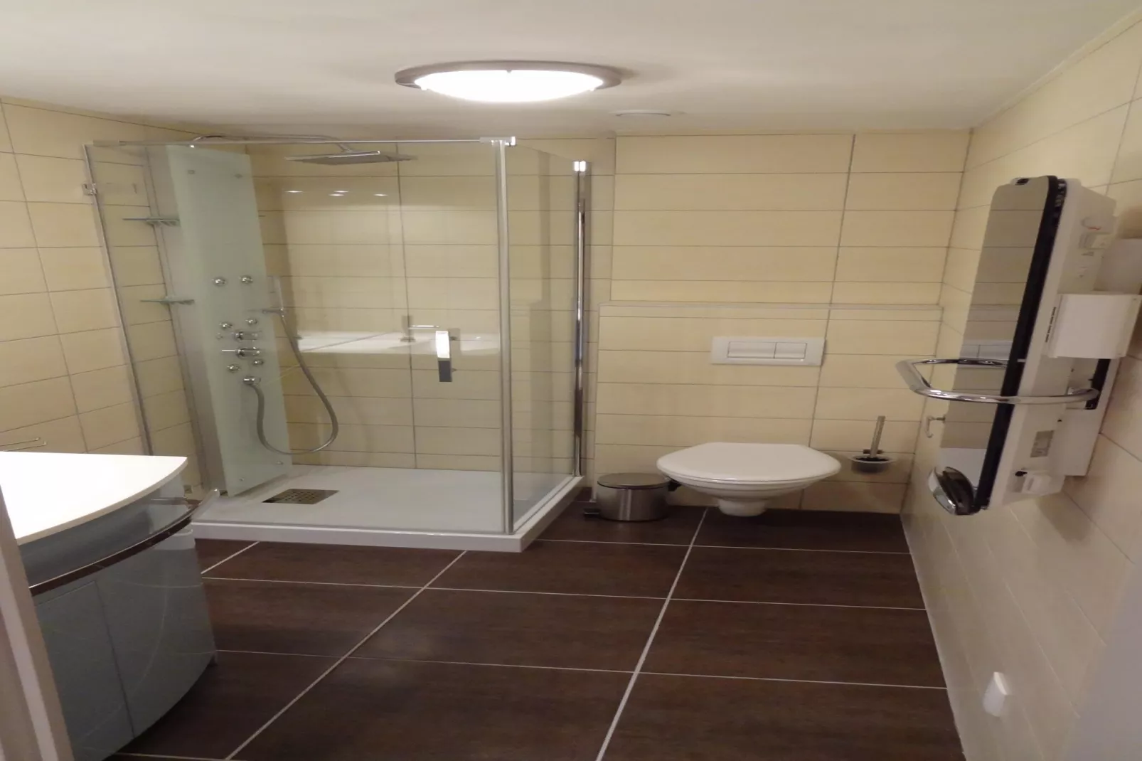 T2 'regular'-Bathroom