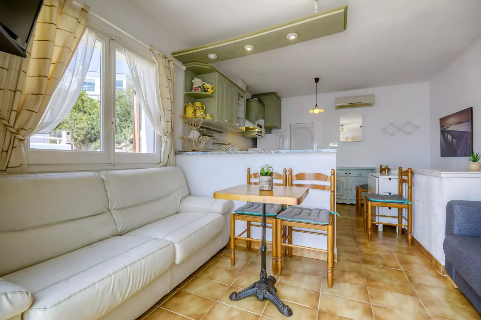 IBIZA BRAMER 9 Canyelles Roses-Living room