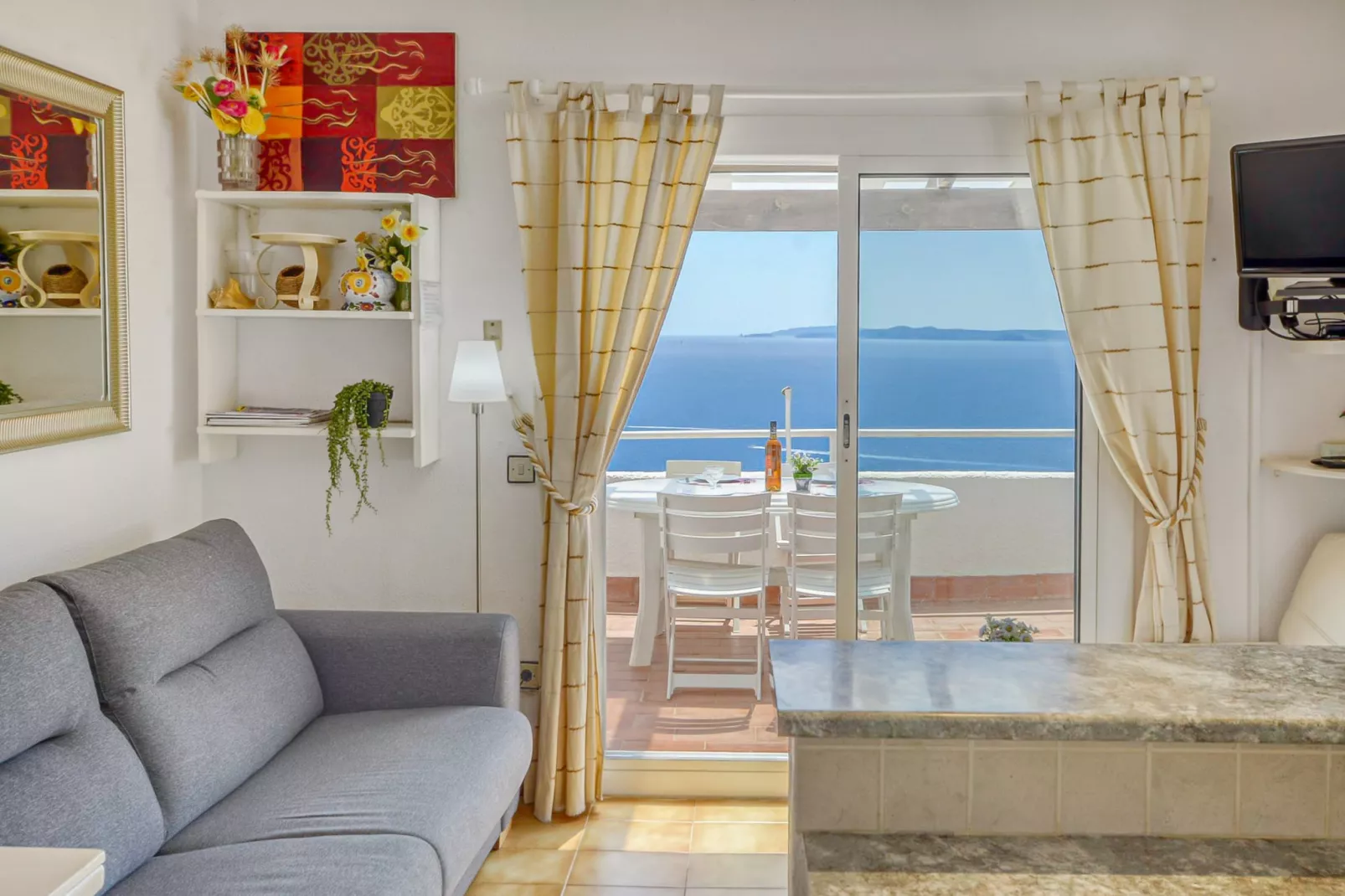IBIZA BRAMER 9 Canyelles Roses-Living room
