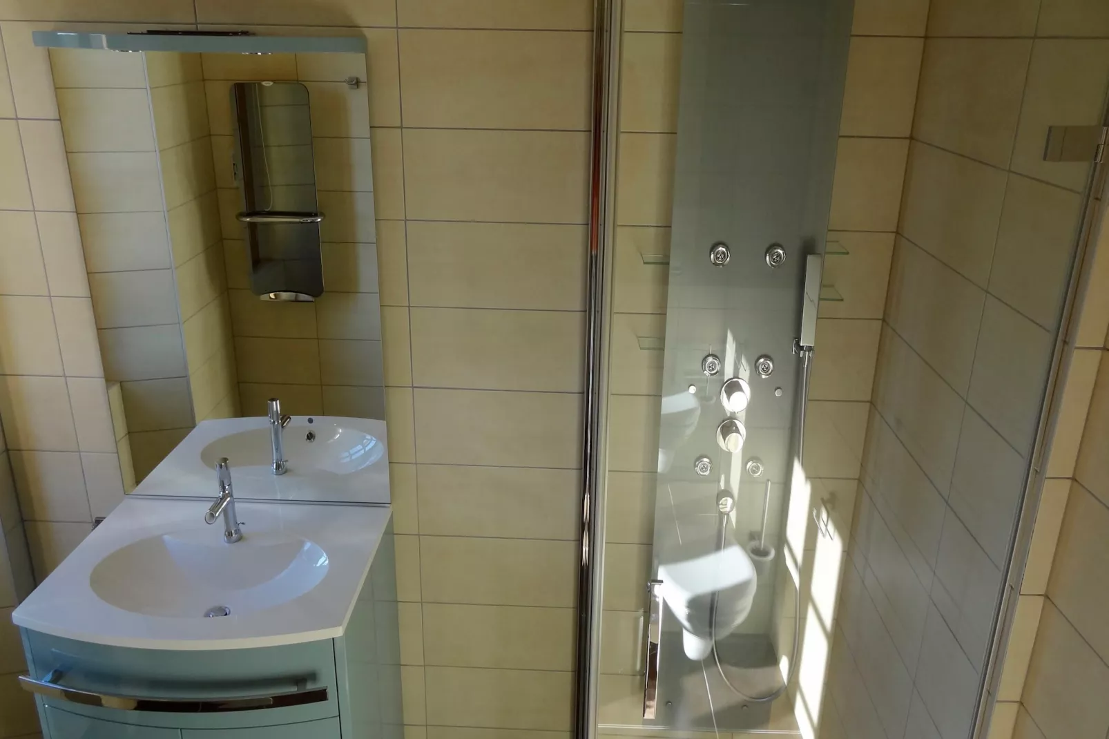 T2 'plus'-Bathroom