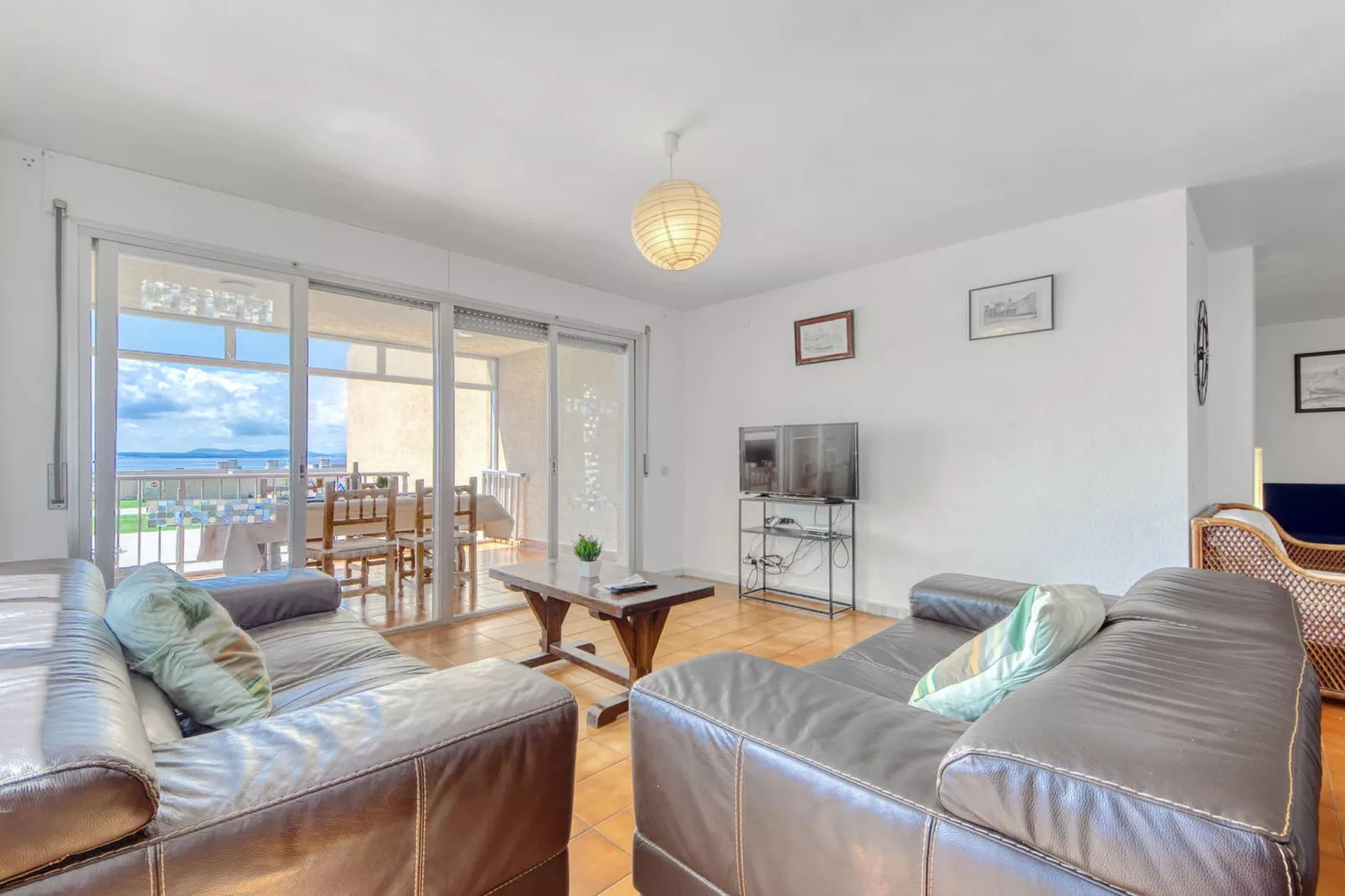 DALLAS II A2B Canyelles Roses-Wohnzimmer