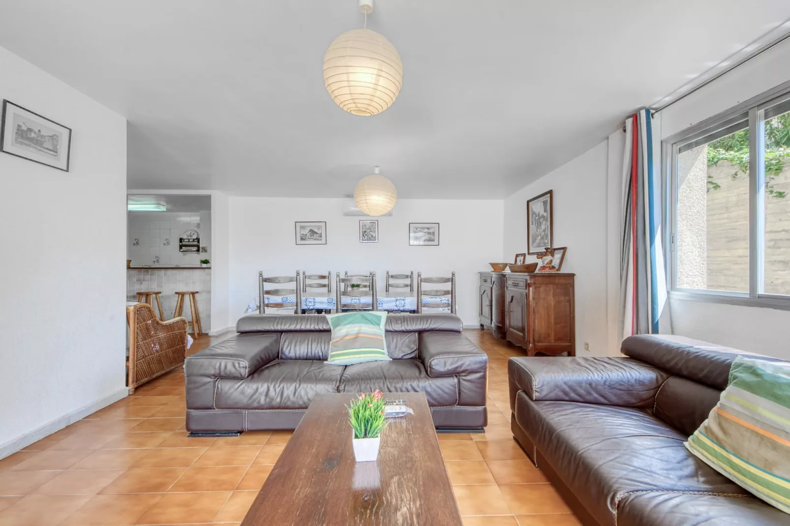 DALLAS II A2B Canyelles Roses-Wohnzimmer