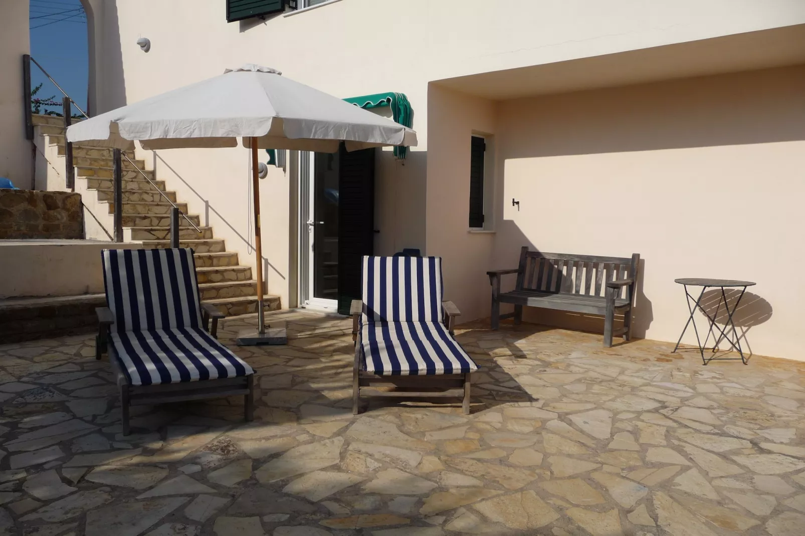 Pelops Villa Siga Siga-Balcon-terrasse