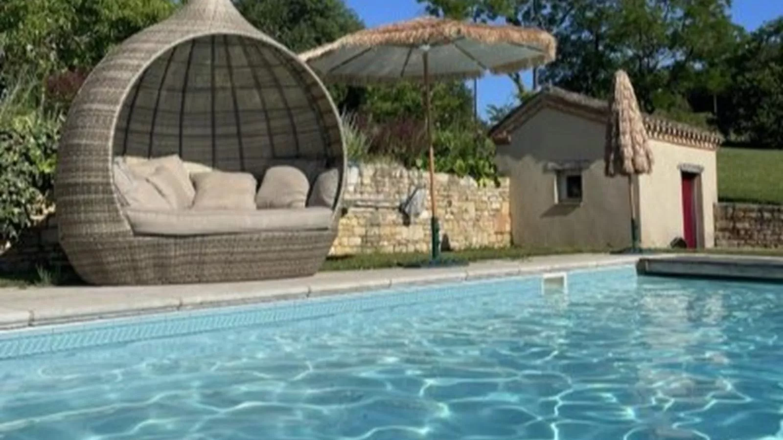 poolofhouse