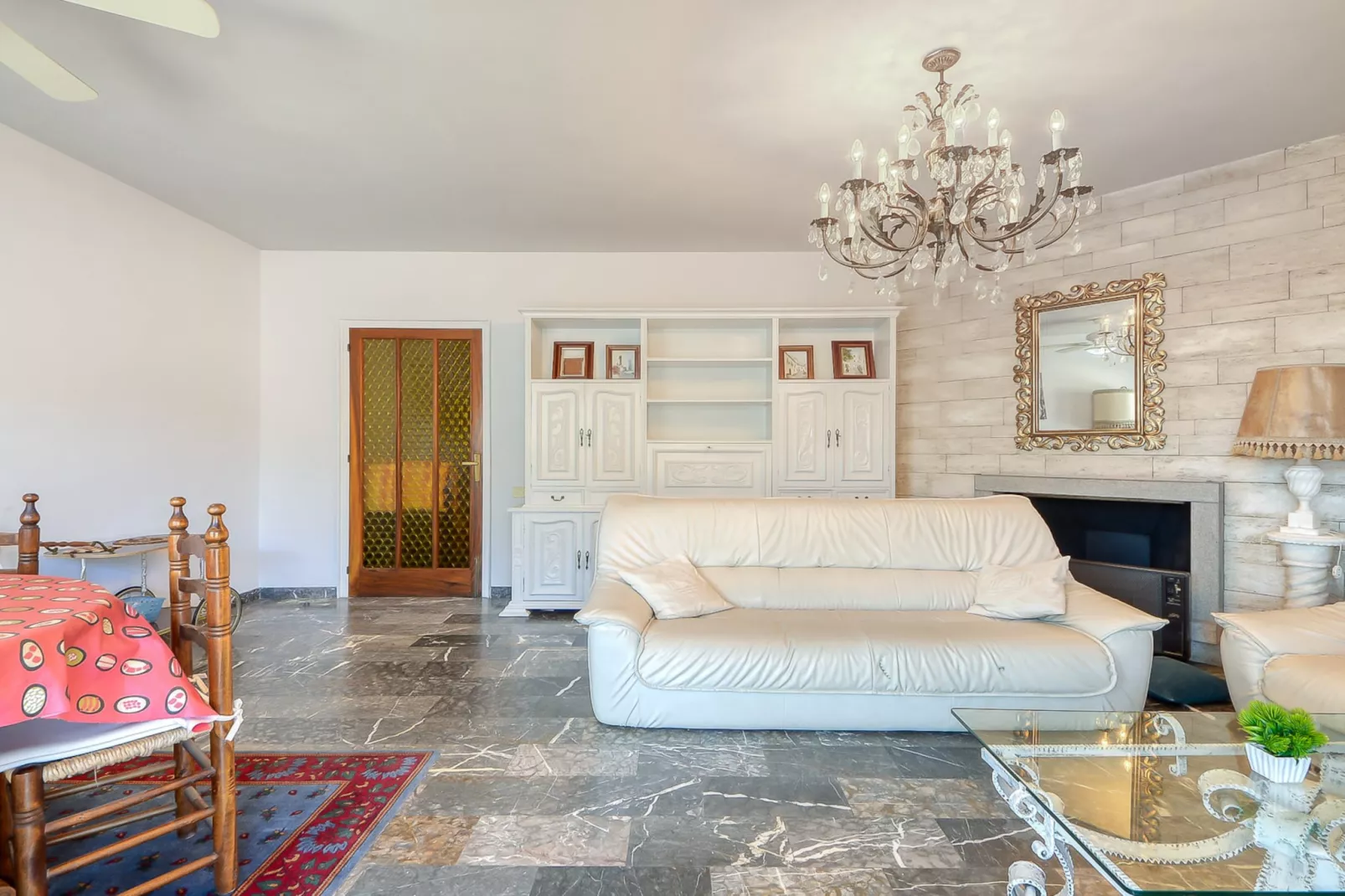 Av De Rhode 229 Roses-Living room