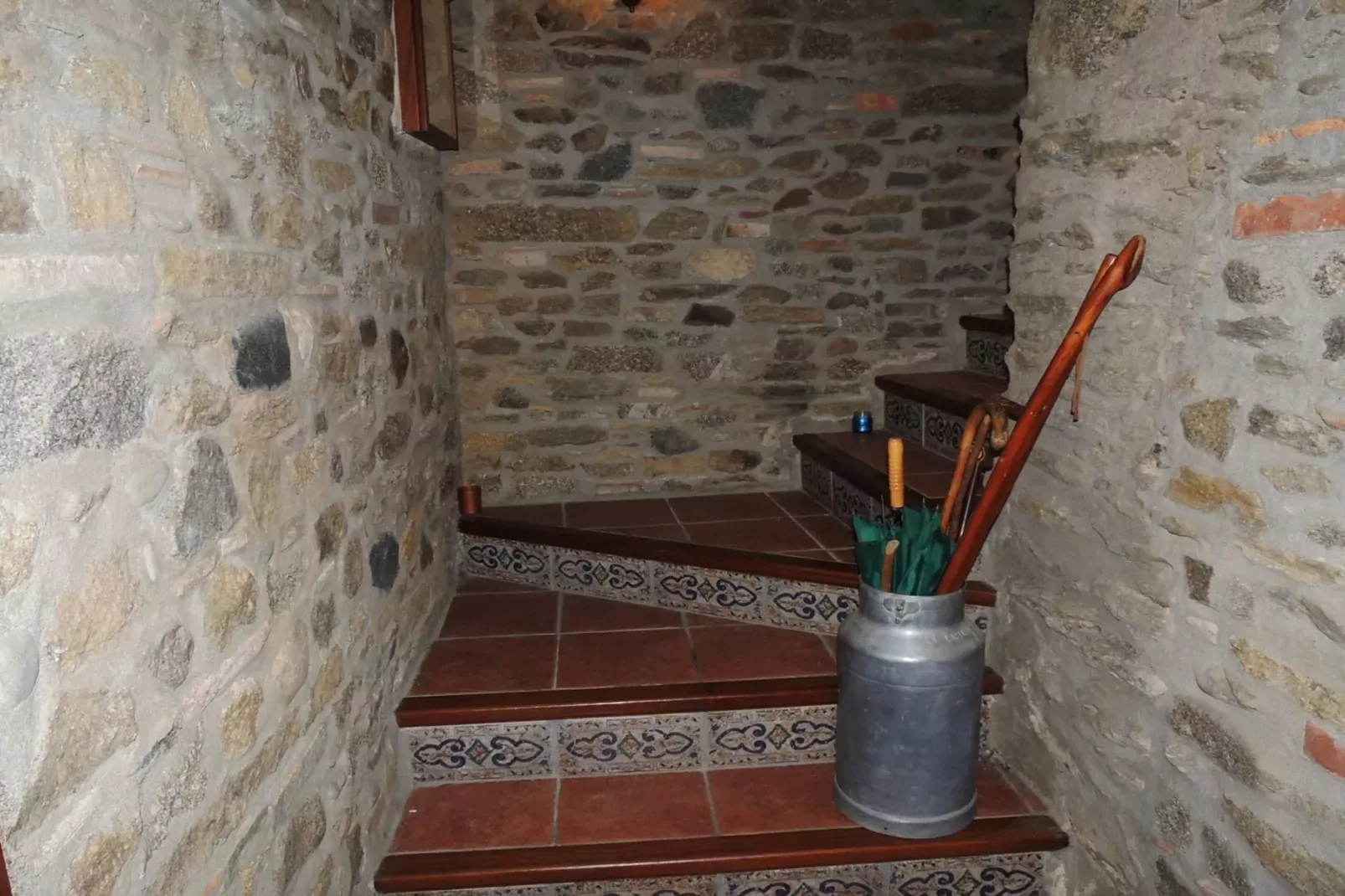 CASA PUIG ROM 45 Roses-Flur