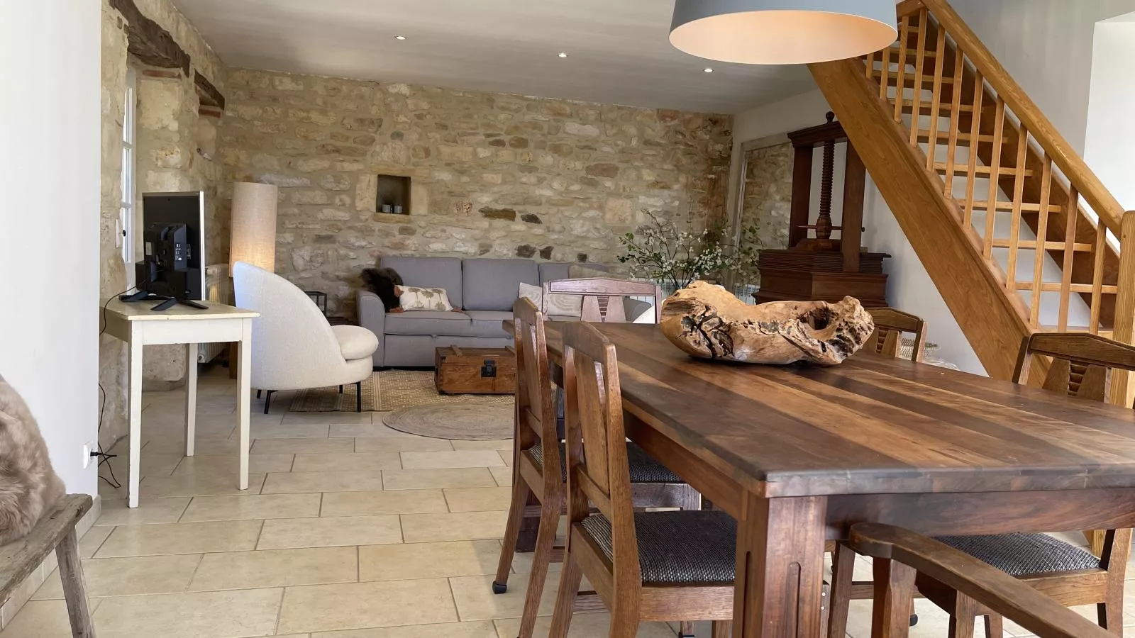 Petit gite Saint Martin le Redon-Esszimmer