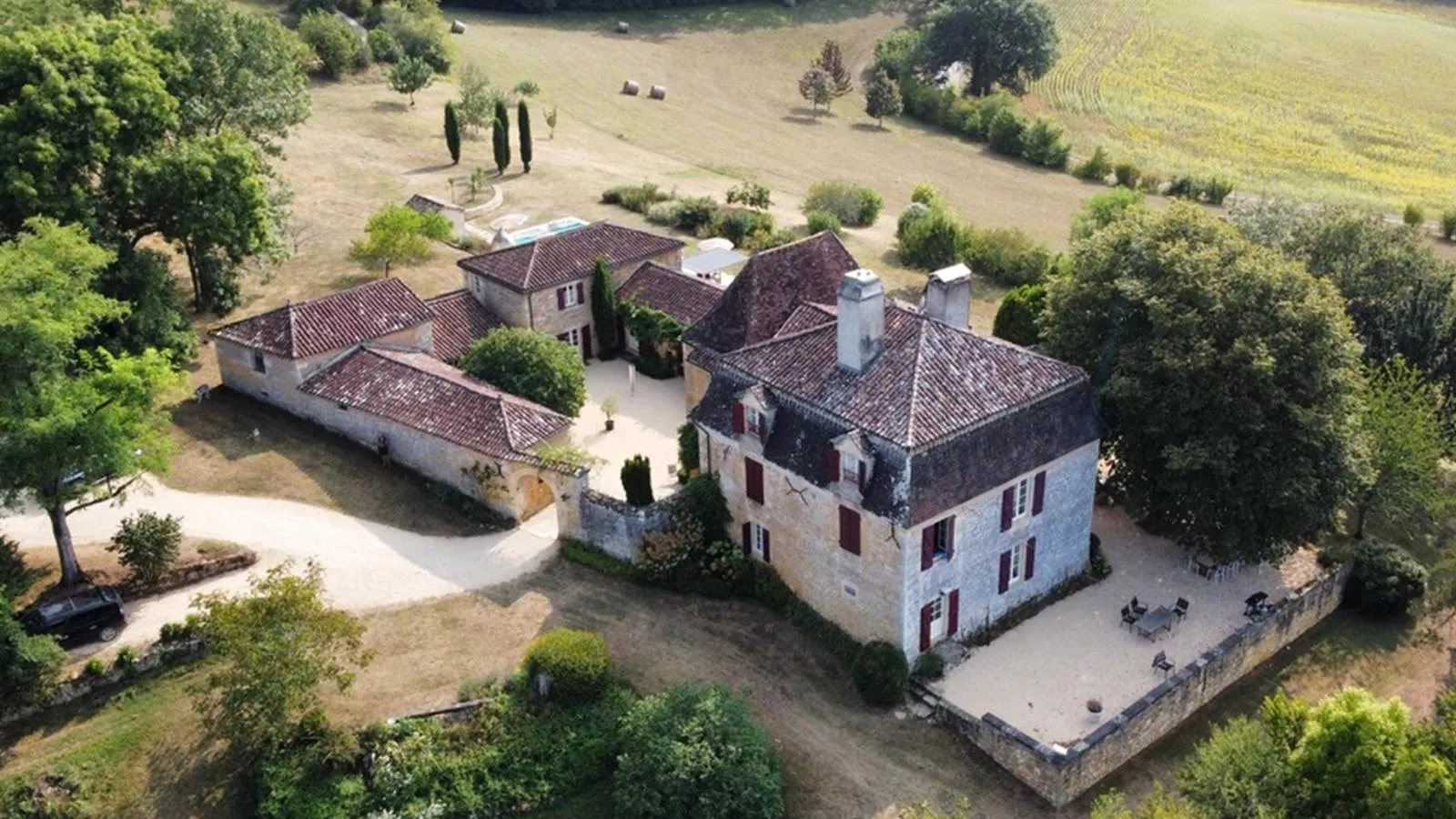 Domaine Saint Martin le Redon-View summer