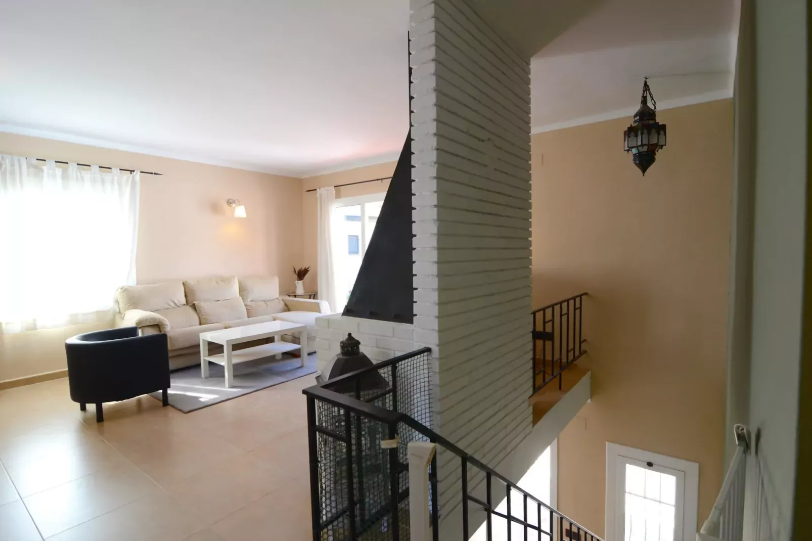 CASA GAMMA 4-Living room
