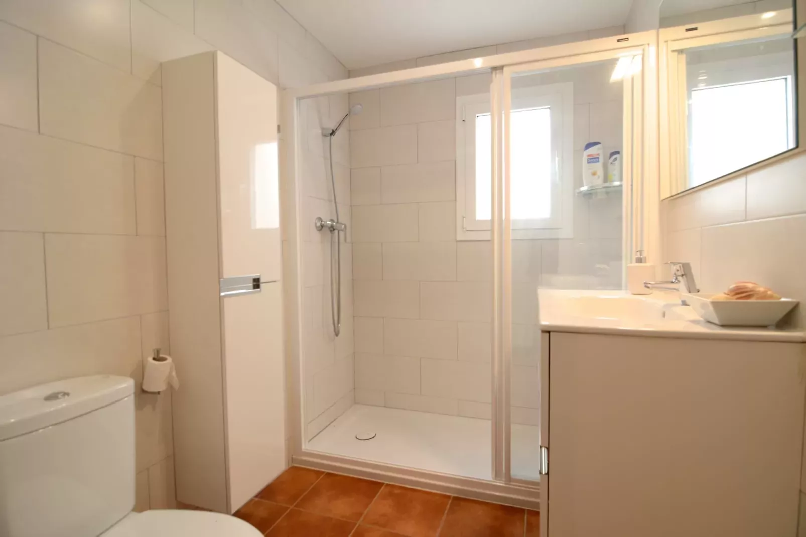 EMPORDA 4-3-Bathroom