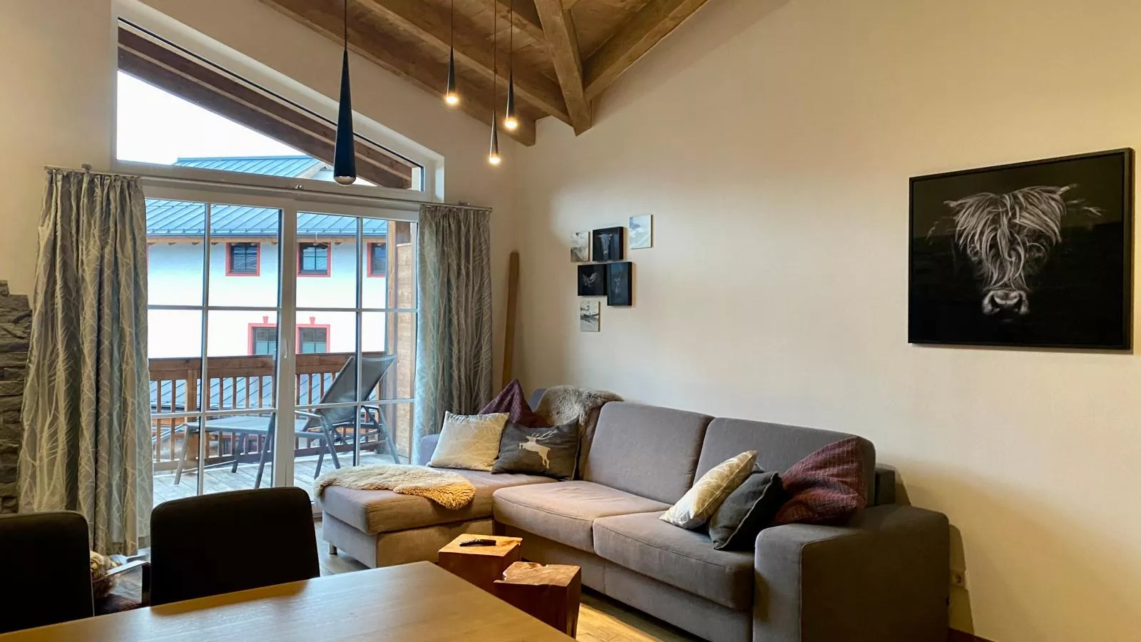 Tauern Suites Mitterwirt TOP 223-Living room