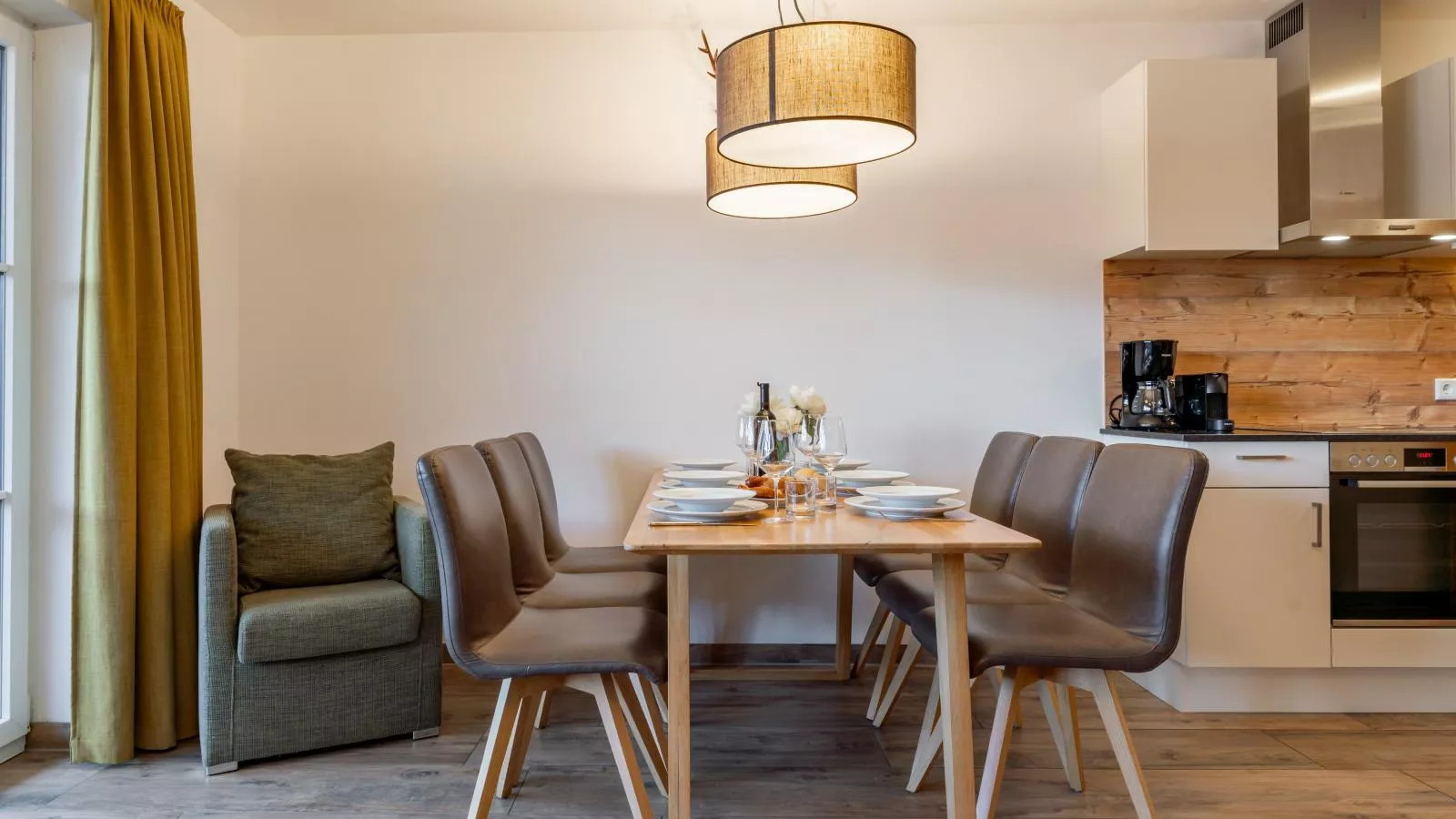 Tauern Suites Mitterwirt TOP 311-Dining room
