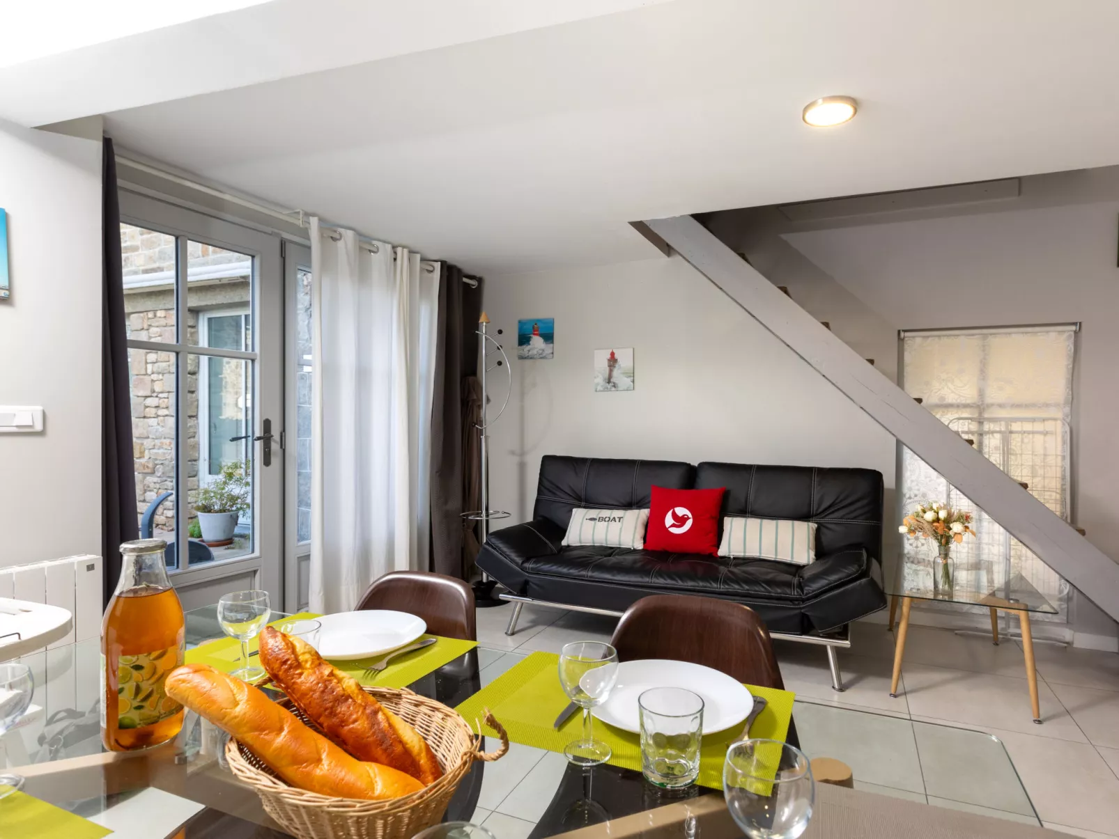 L'atelier-Inside
