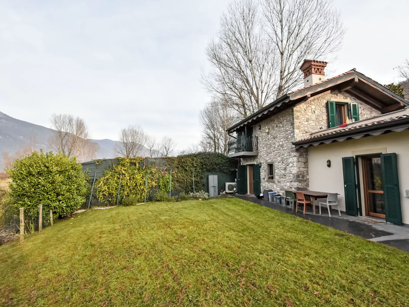 La Casetta sul Lago-Outside