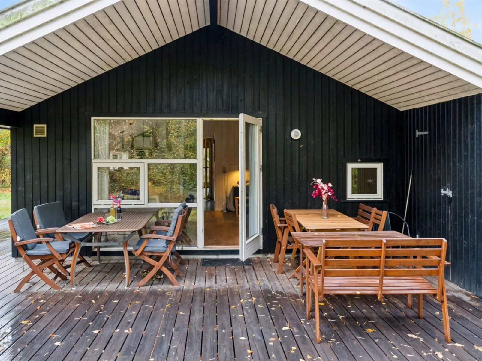 "Aimo" - 300m from the sea-Outside
