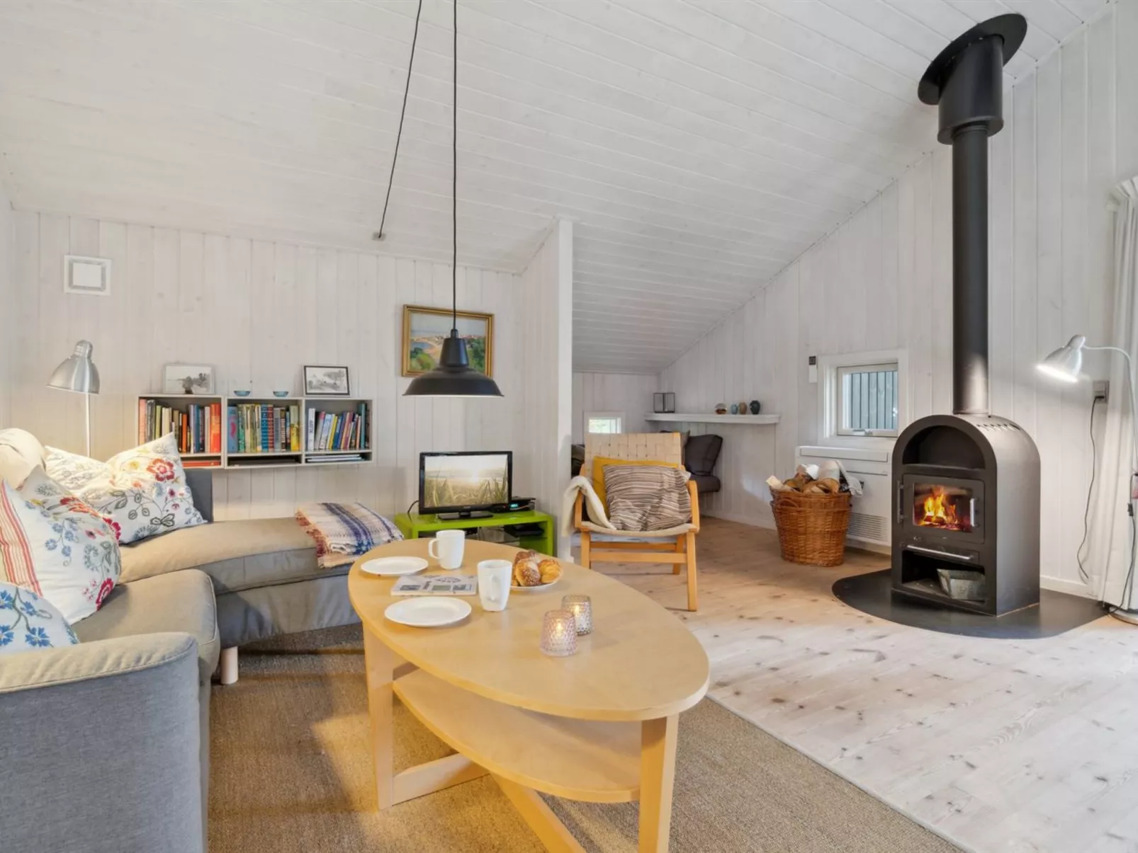 "Aimo" - 300m from the sea-Inside